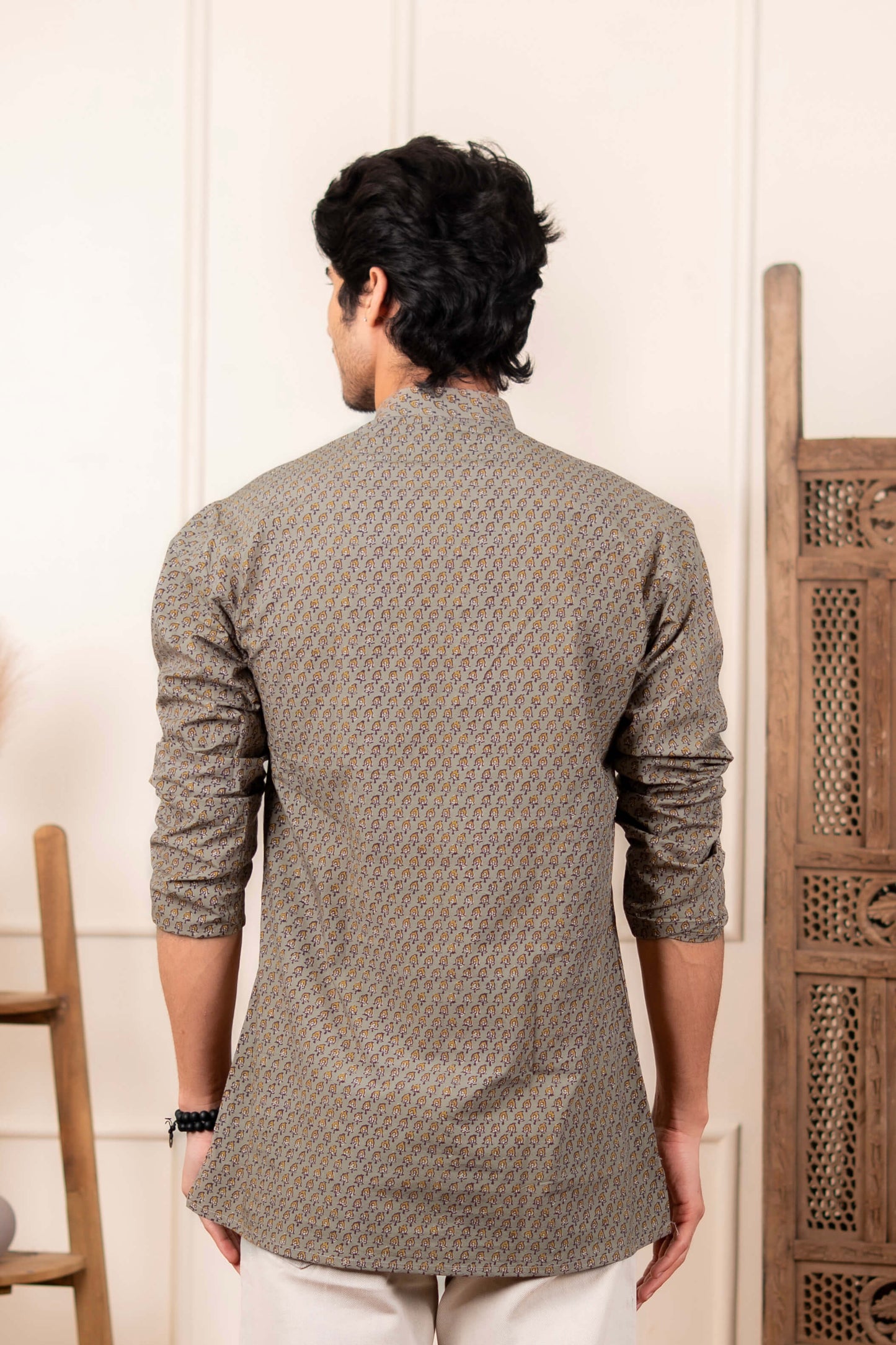The Fossil Grey Paisley Motif Short Kurta