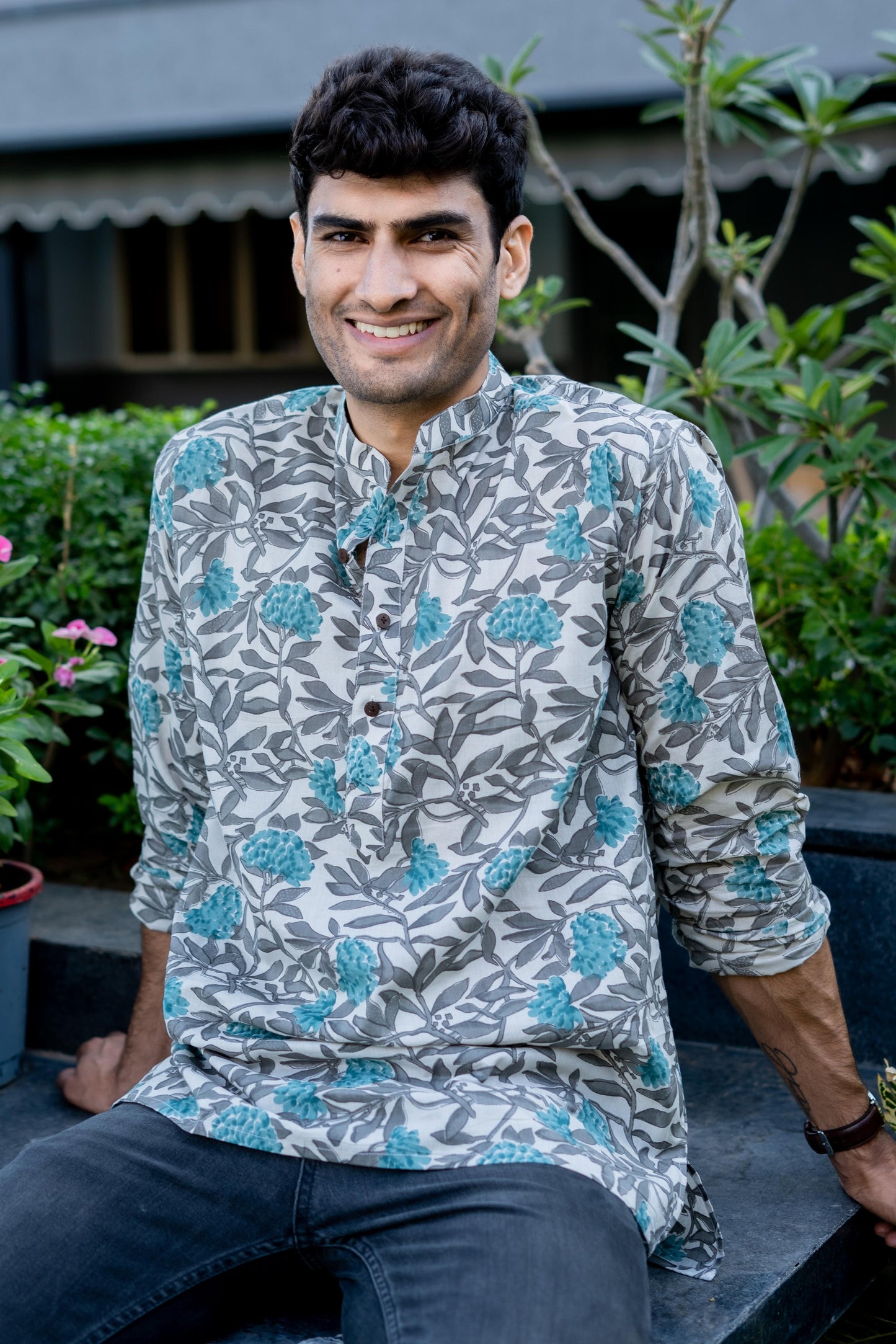 The Off-White All-Over Floral Print Short Kurta With Turquoise Flowers