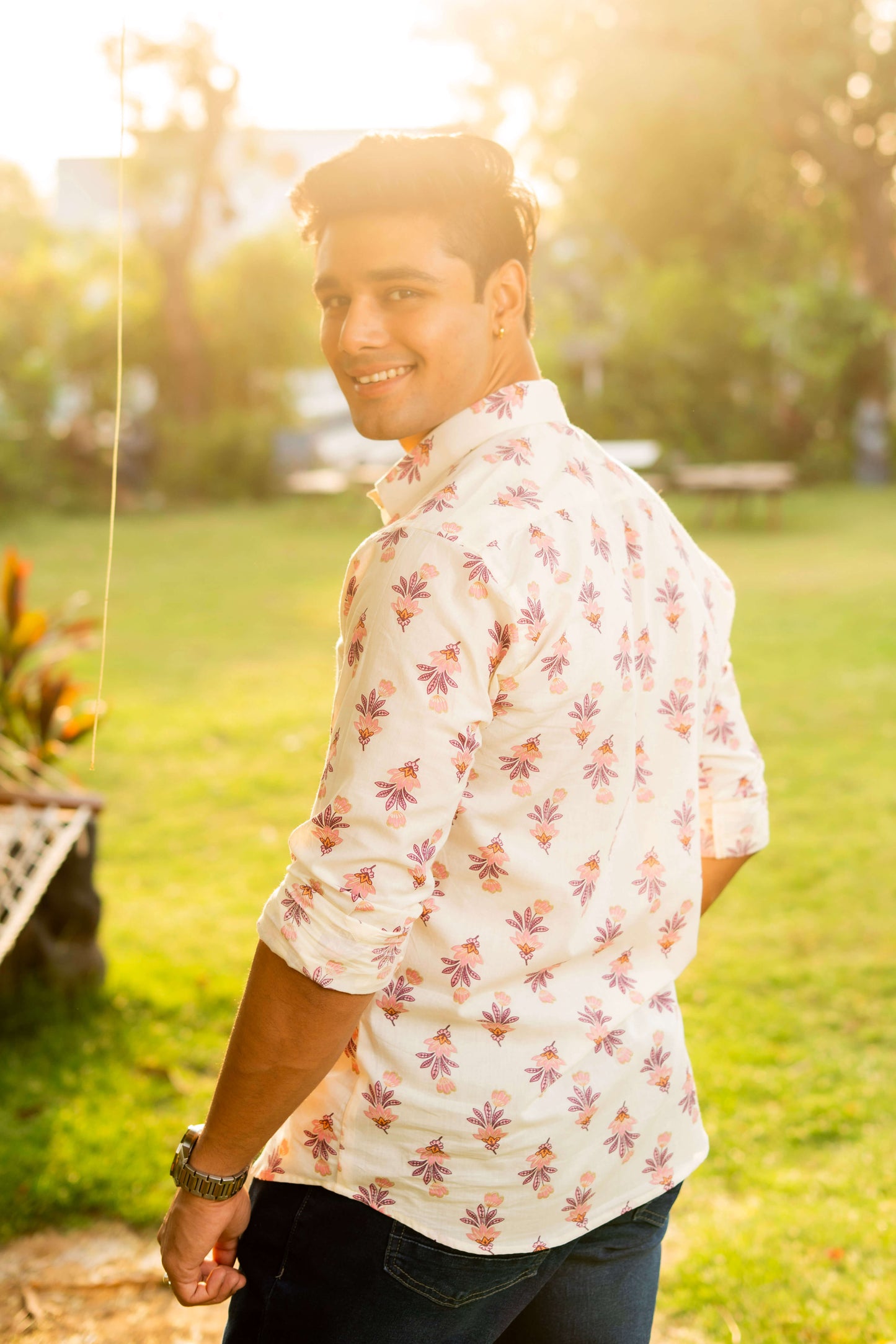 The Daisy White Shirt with Pink Flower Foil Print