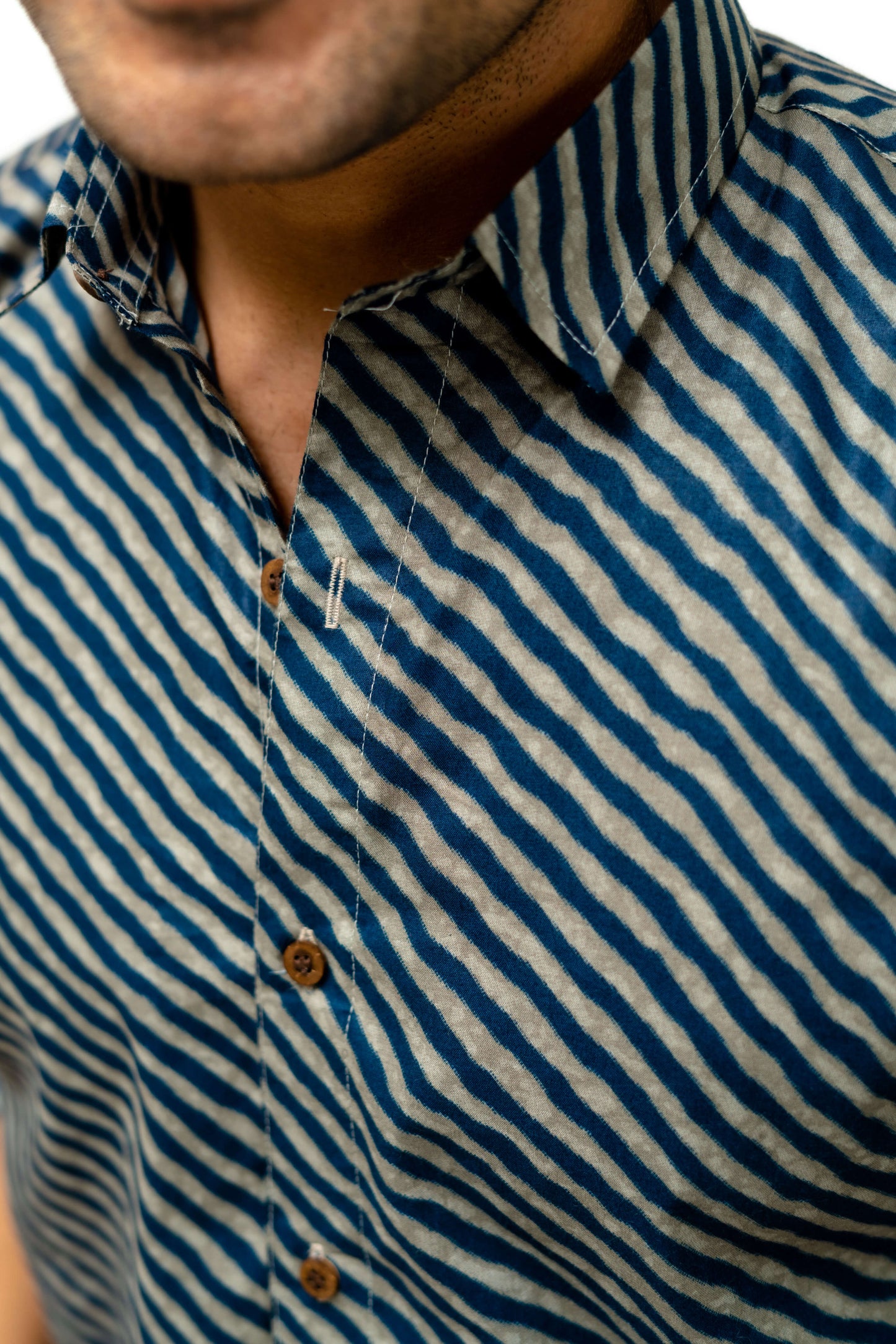 The Navy Blue And Brown Wavy Print Shirt