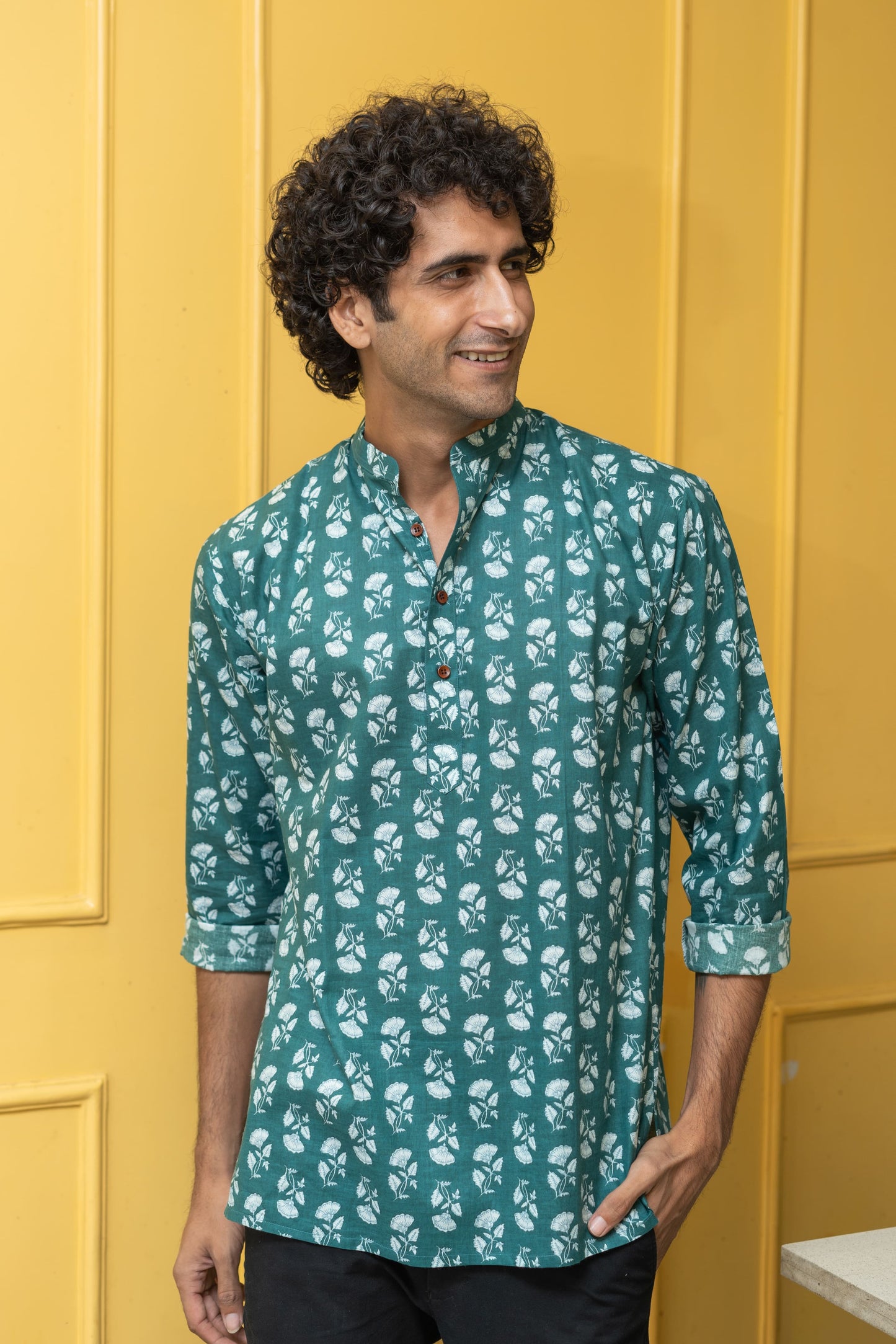 The Emerald Green White Flower Print Short Kurta