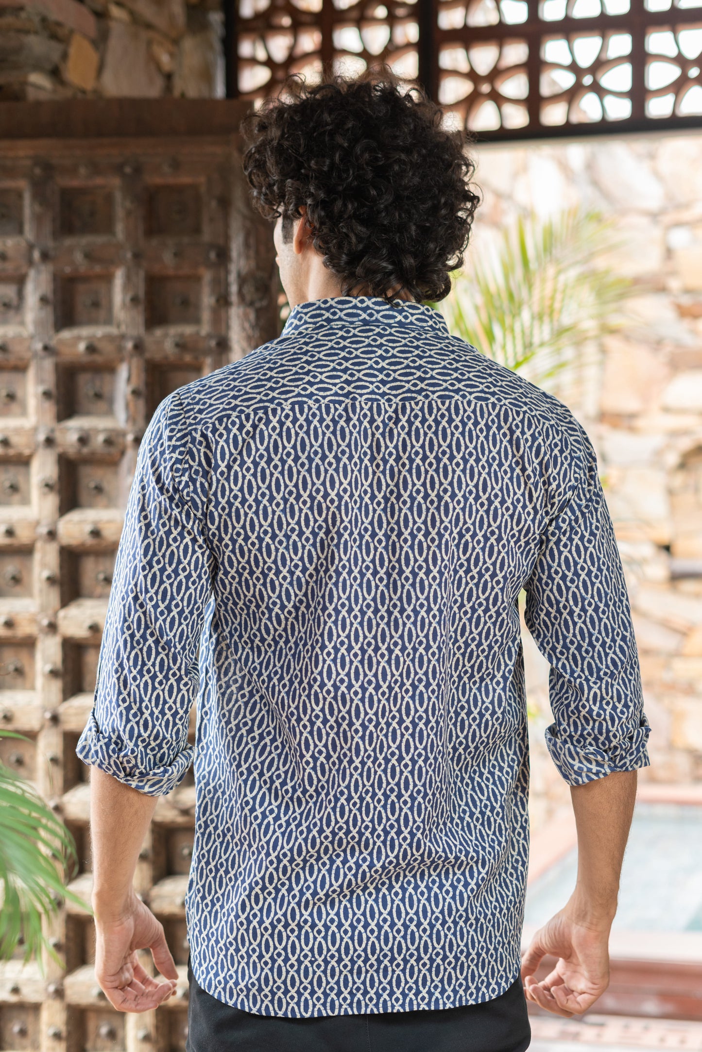 The Blue Spherical Geometric Print Shirt