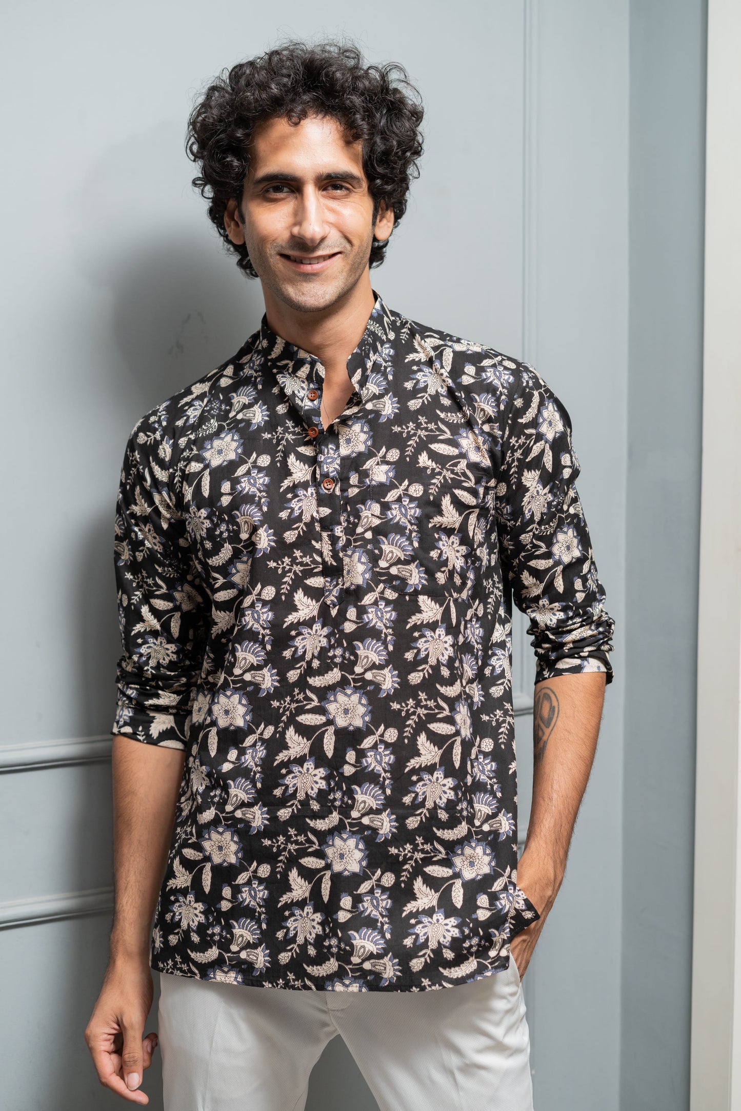 The Black And Off-White Short Kurta With All-Over Floral Print