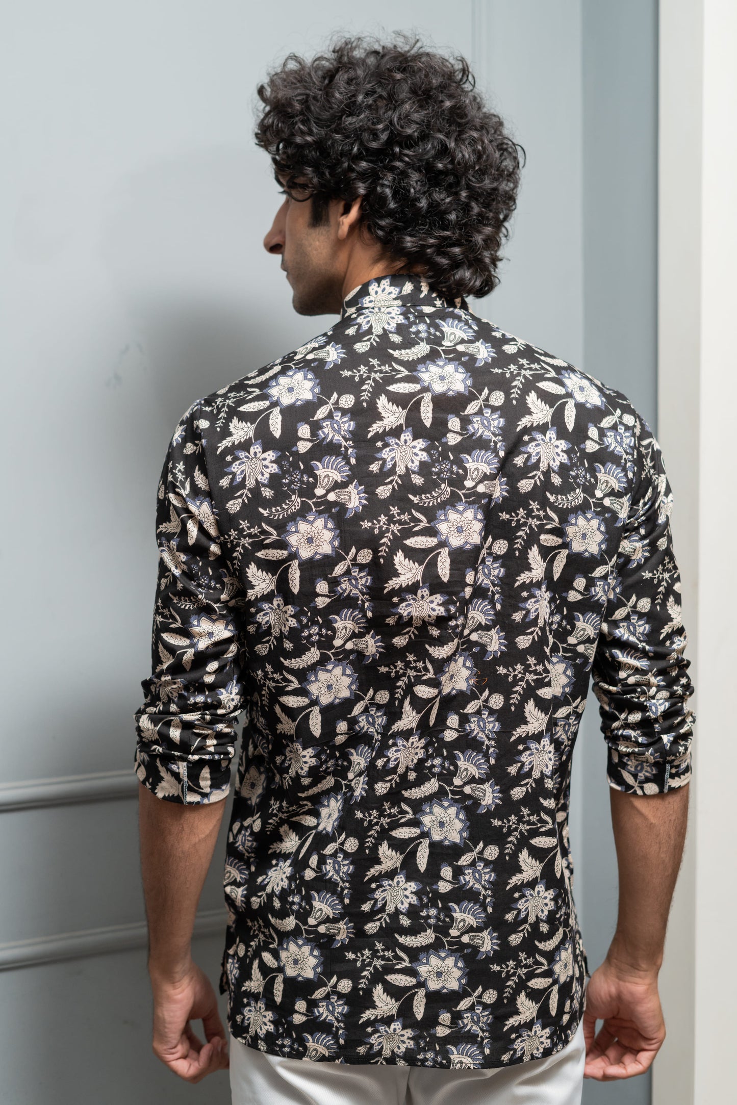 The Black And Off-White Short Kurta With All-Over Floral Print