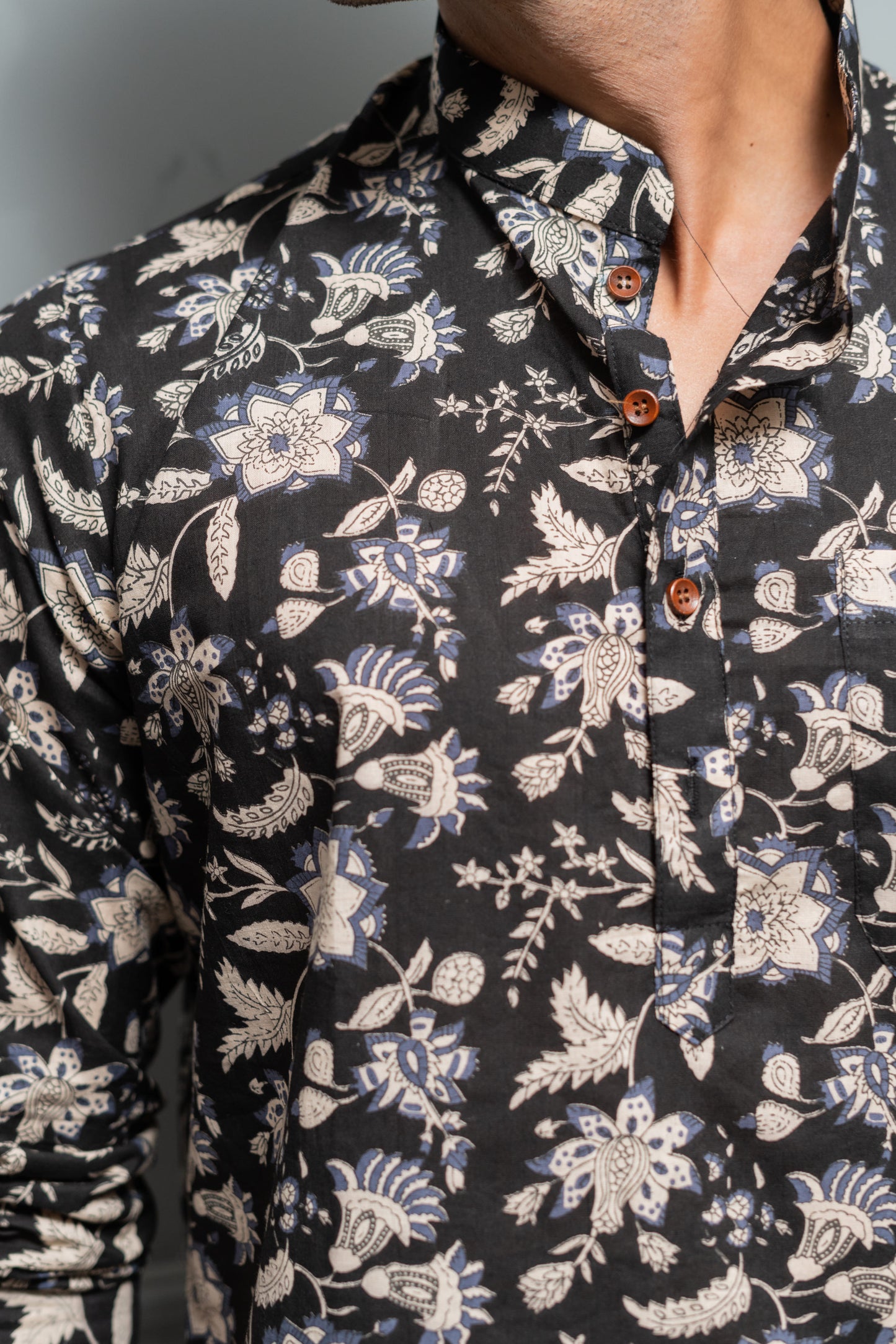 The Black And Off-White Short Kurta With All-Over Floral Print