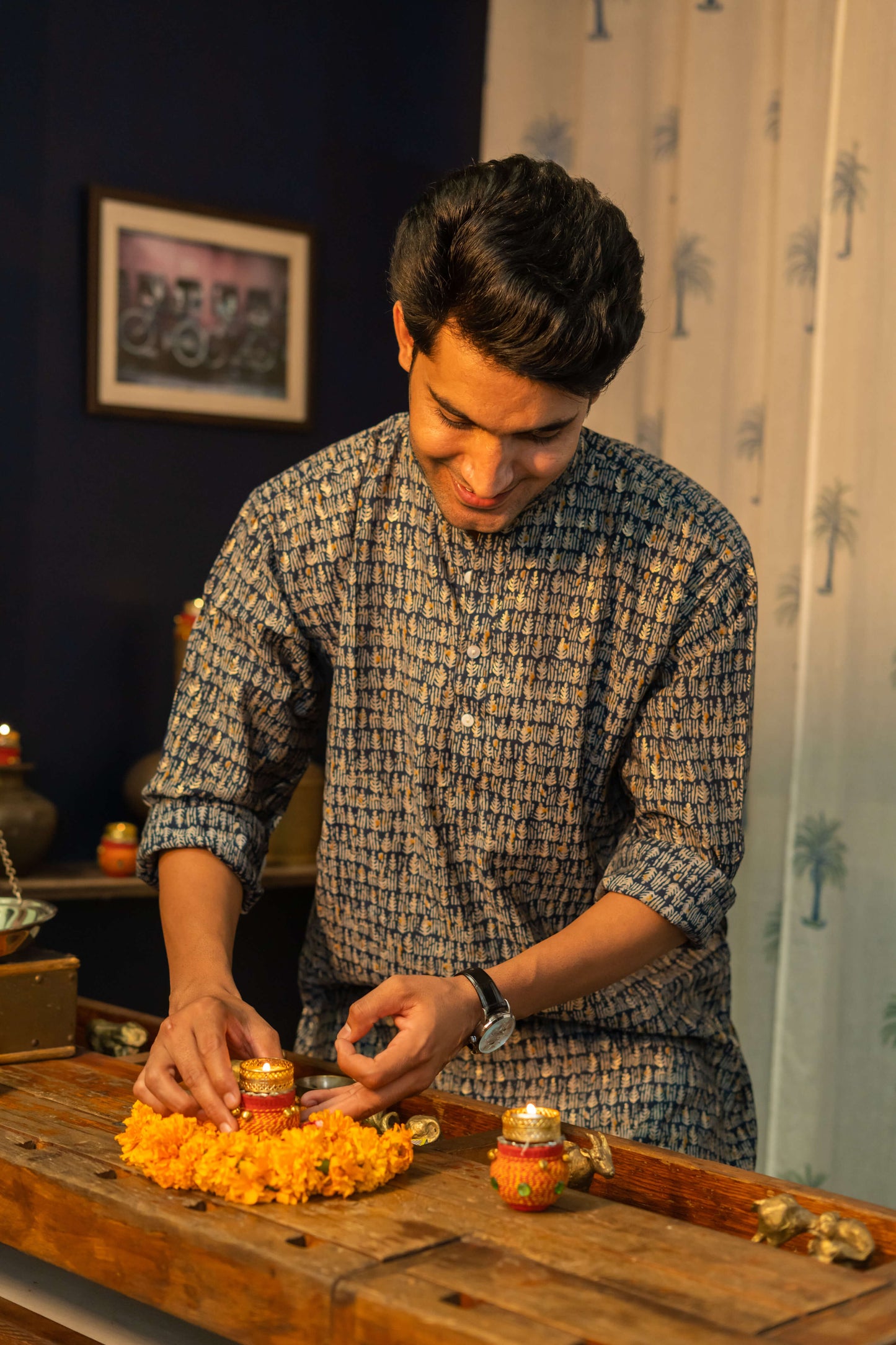 The Muslin Navy Blue All-Over Butti Foil Print Long Kurta