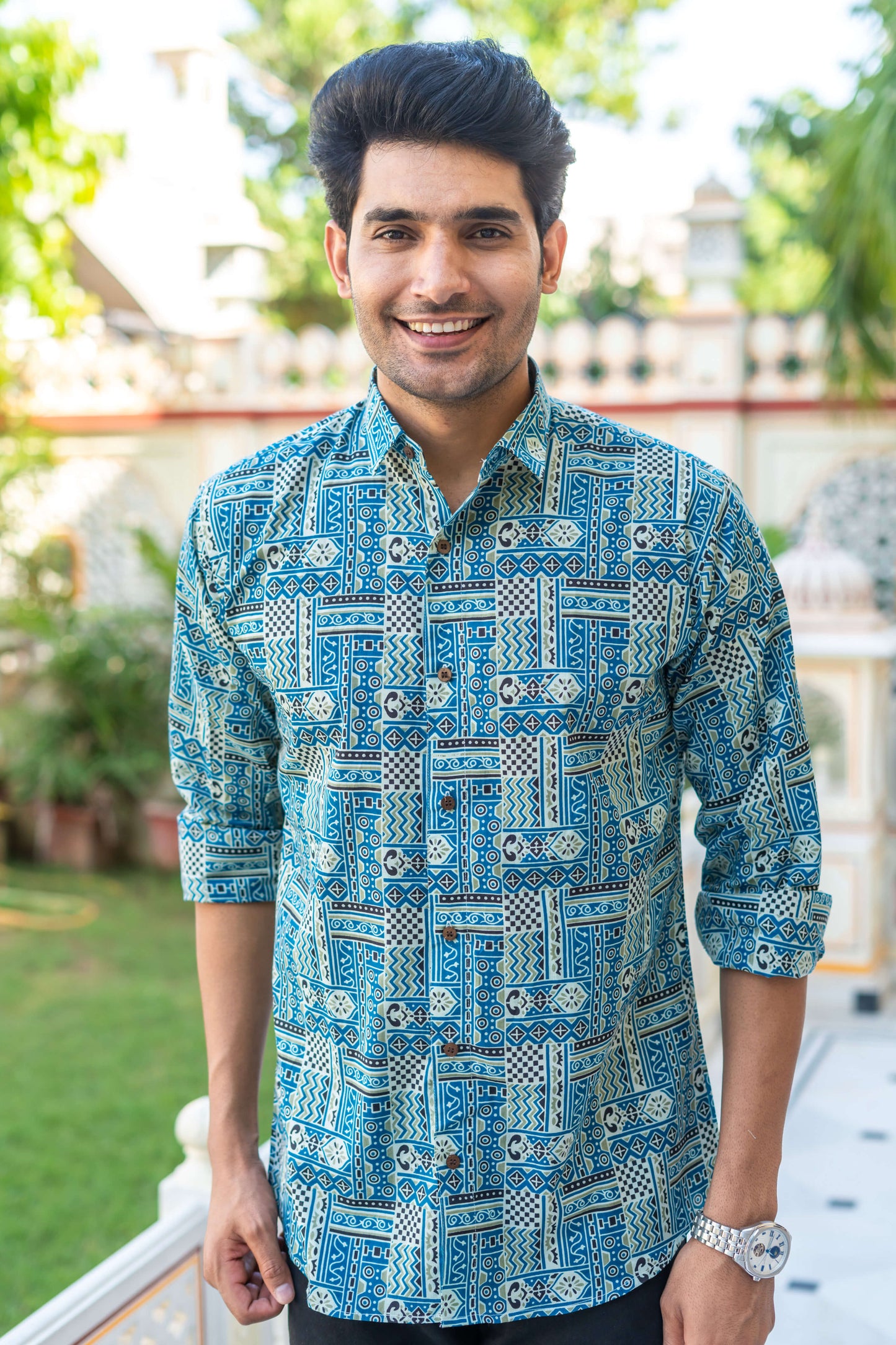 The Blue And White Traditional Geometric Print Shirt