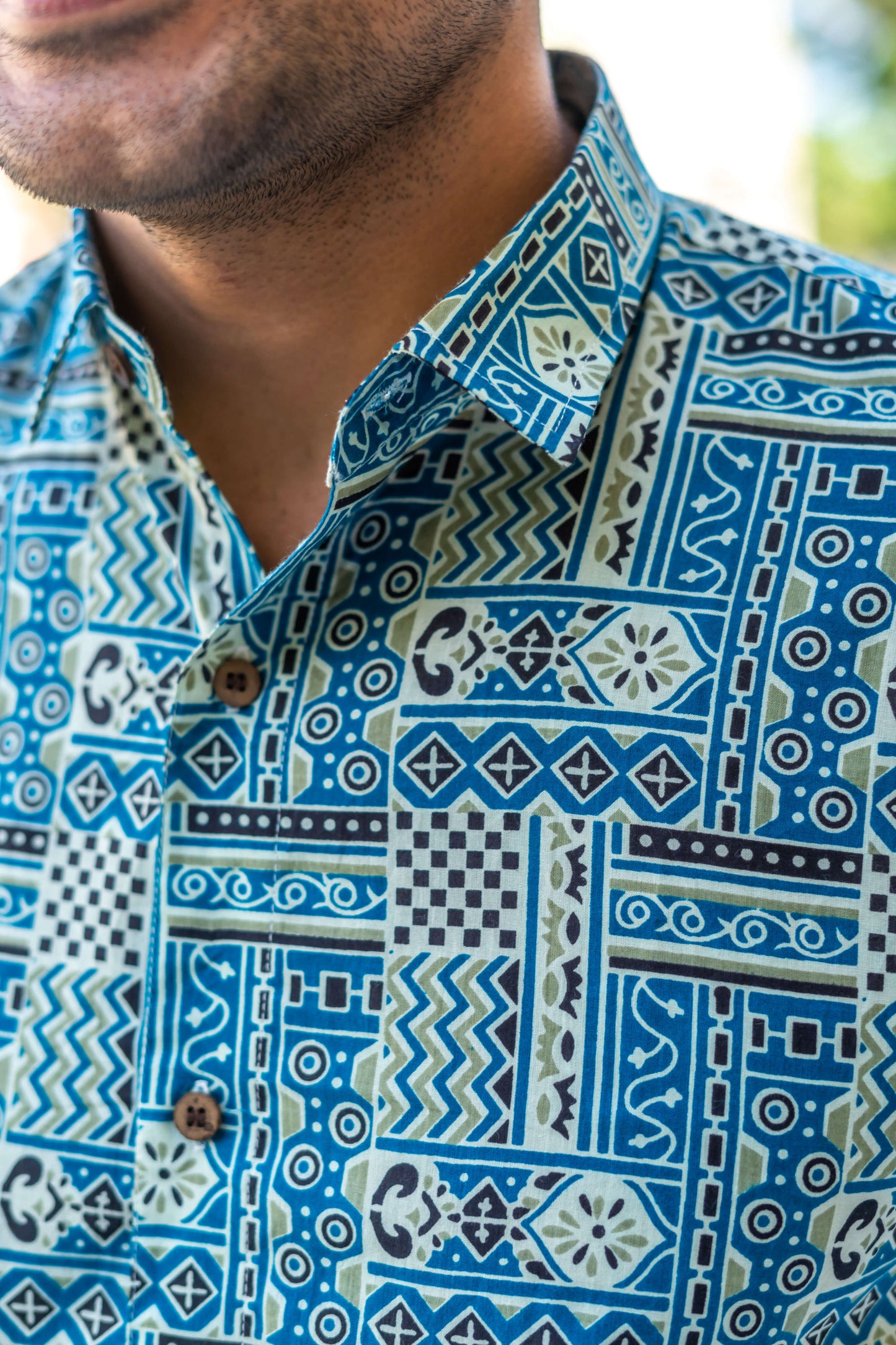 The Blue And White Traditional Geometric Print Shirt