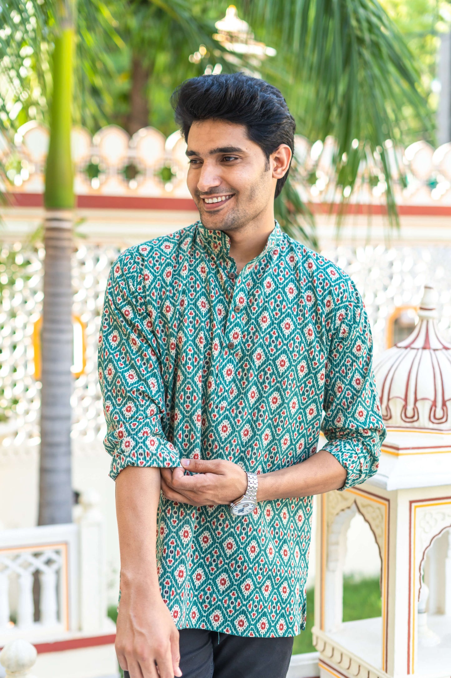 The Traditional Green Kantha Work Geometric Print Short Kurta