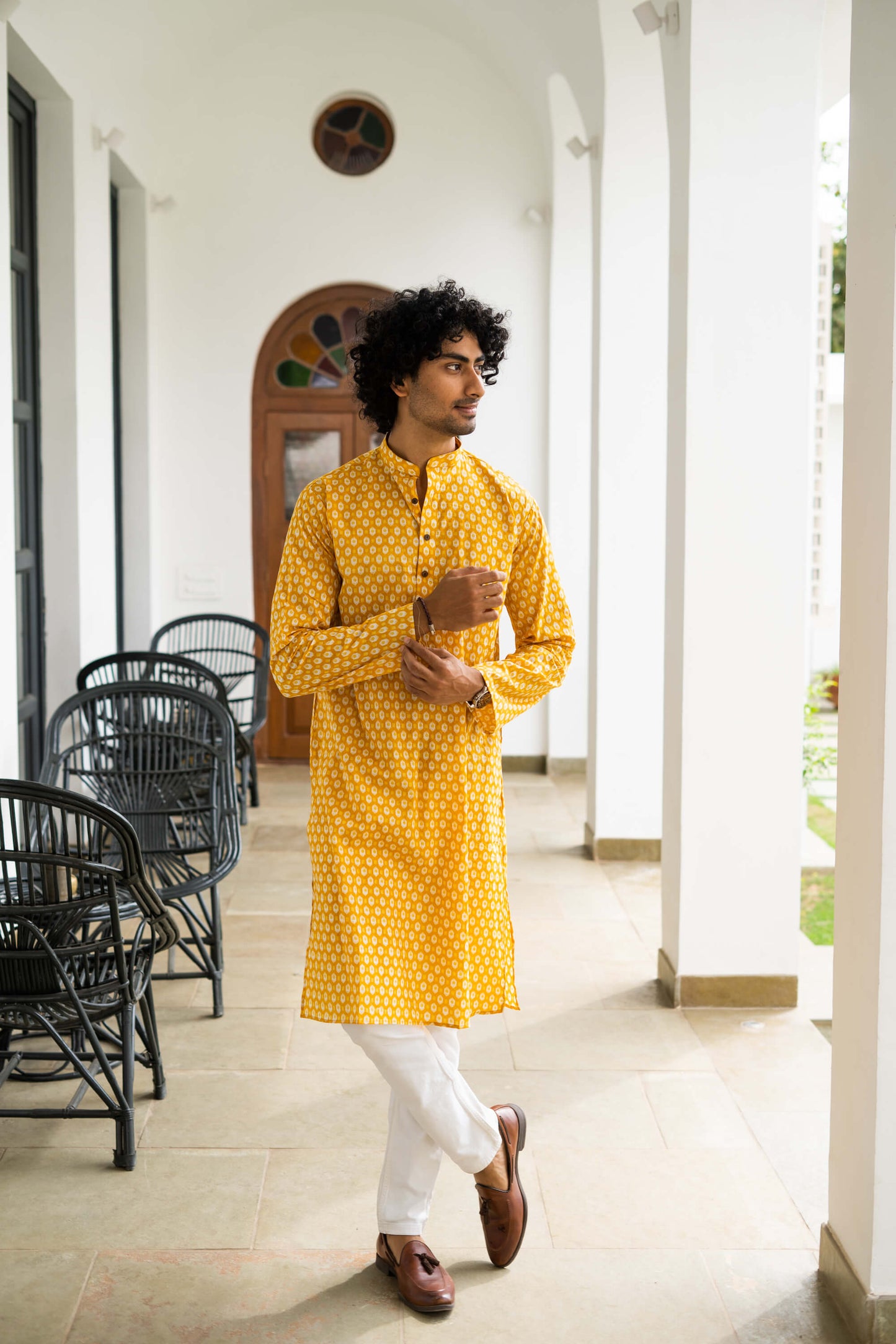 Men's Yellow Long Kurta With Geometric Print