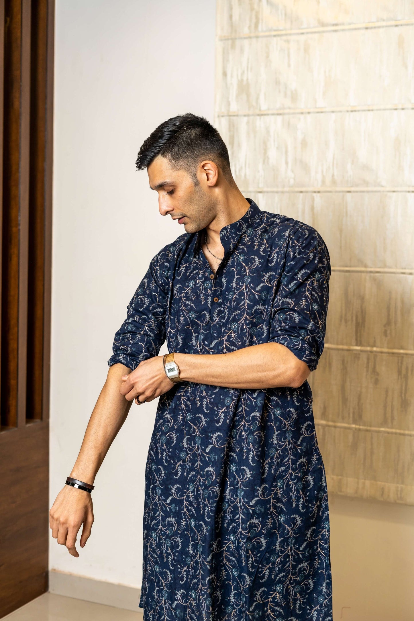 The Muslin Navy Blue Foil Print Long Kurta