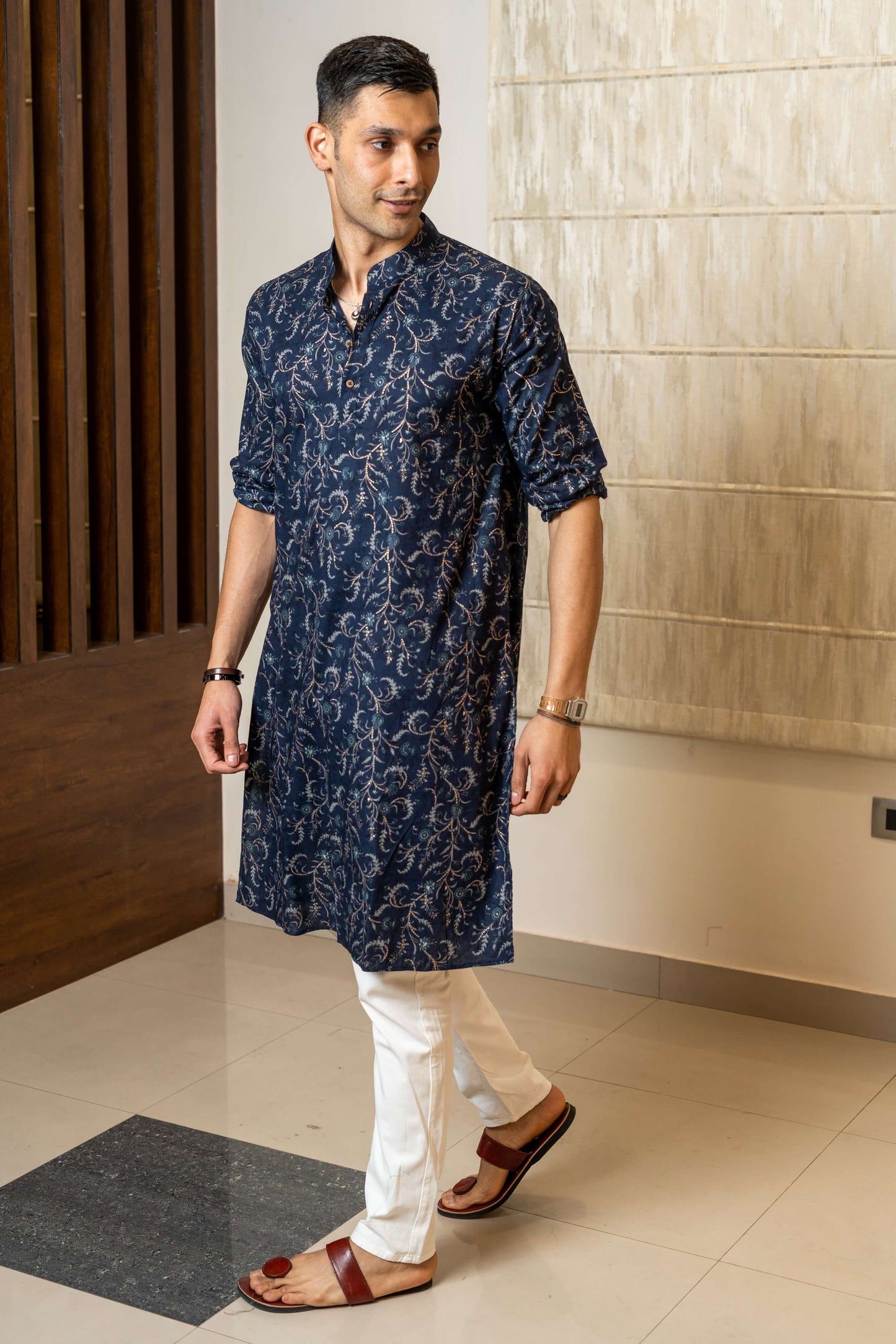The Muslin Navy Blue Foil Print Long Kurta