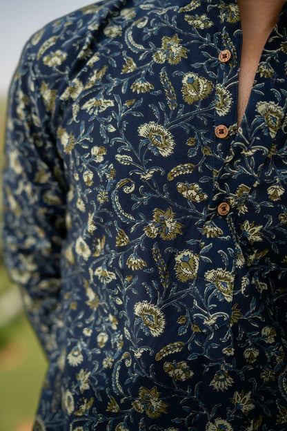 The Yale Blue Short Kurta With Floral Batik Print
