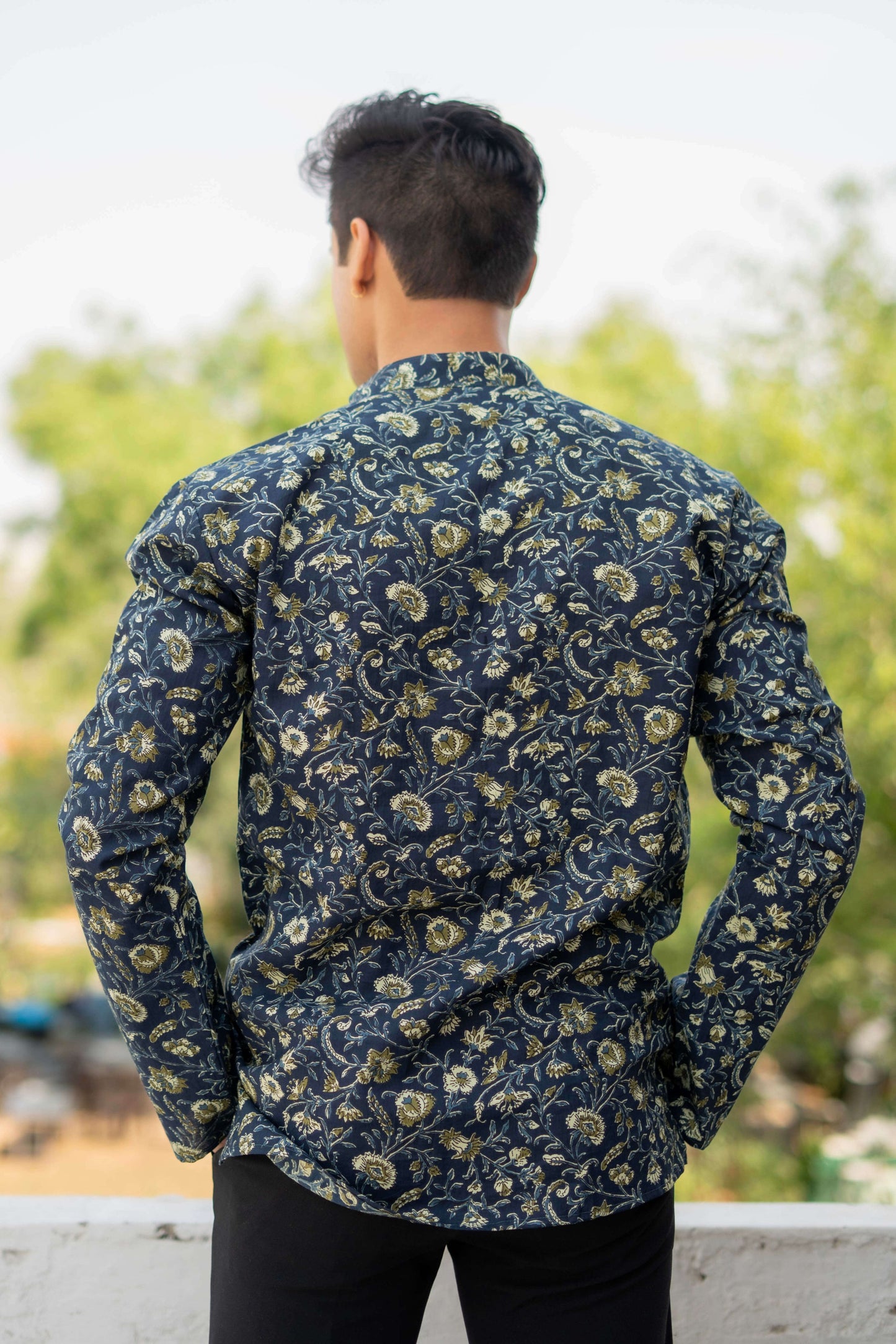 The Yale Blue Short Kurta With Floral Batik Print