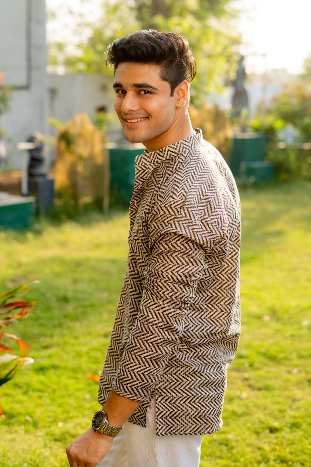 The Light Grey Kantha Work Short Kurta with Cedar Color Zig Zag Print