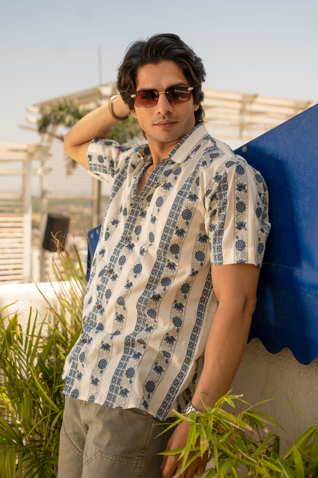 The Off-White Half Sleeves Shirt With Grey And Blue Floral Stripe Print