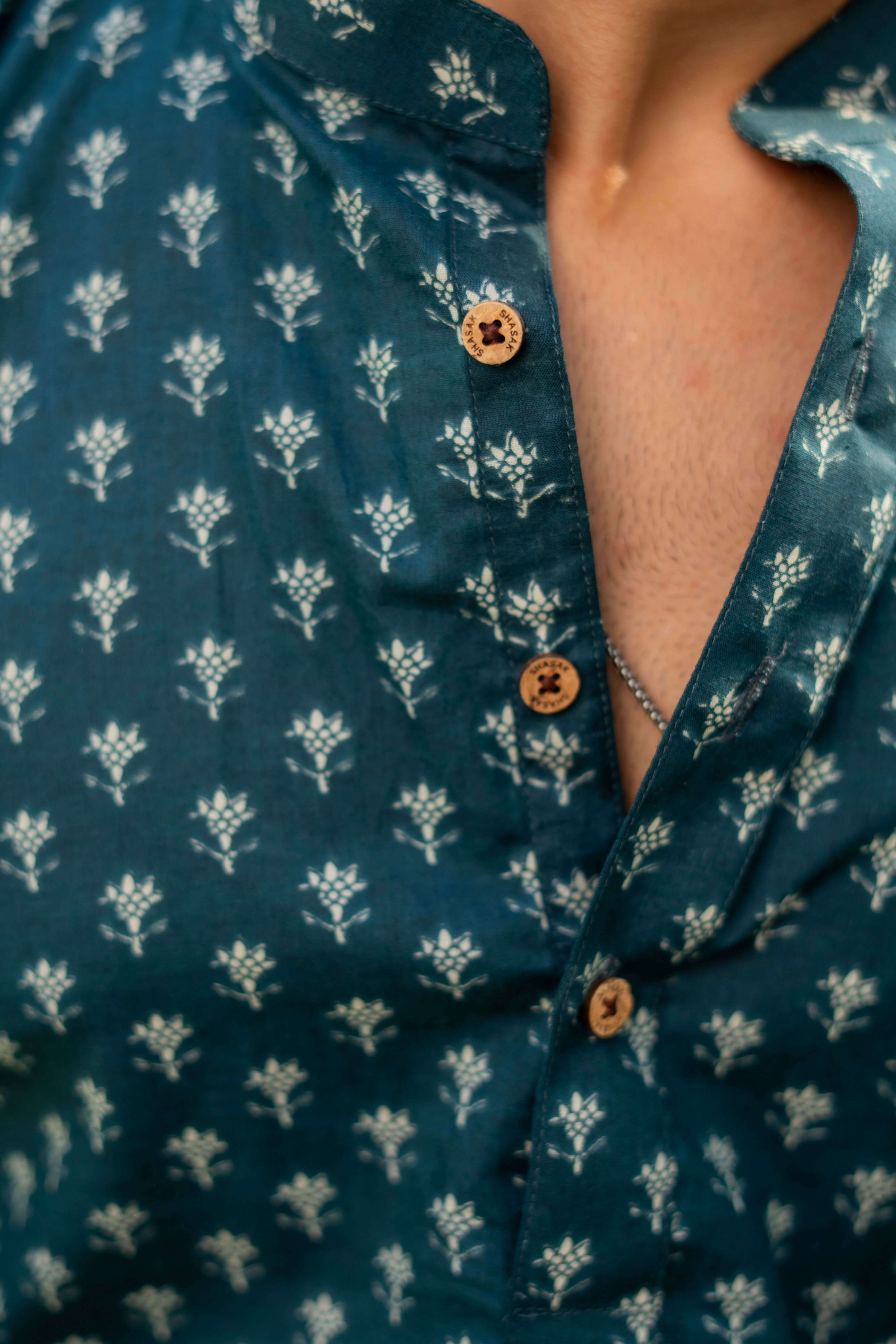 The Bottle Green Short Kurta With White Butti Print