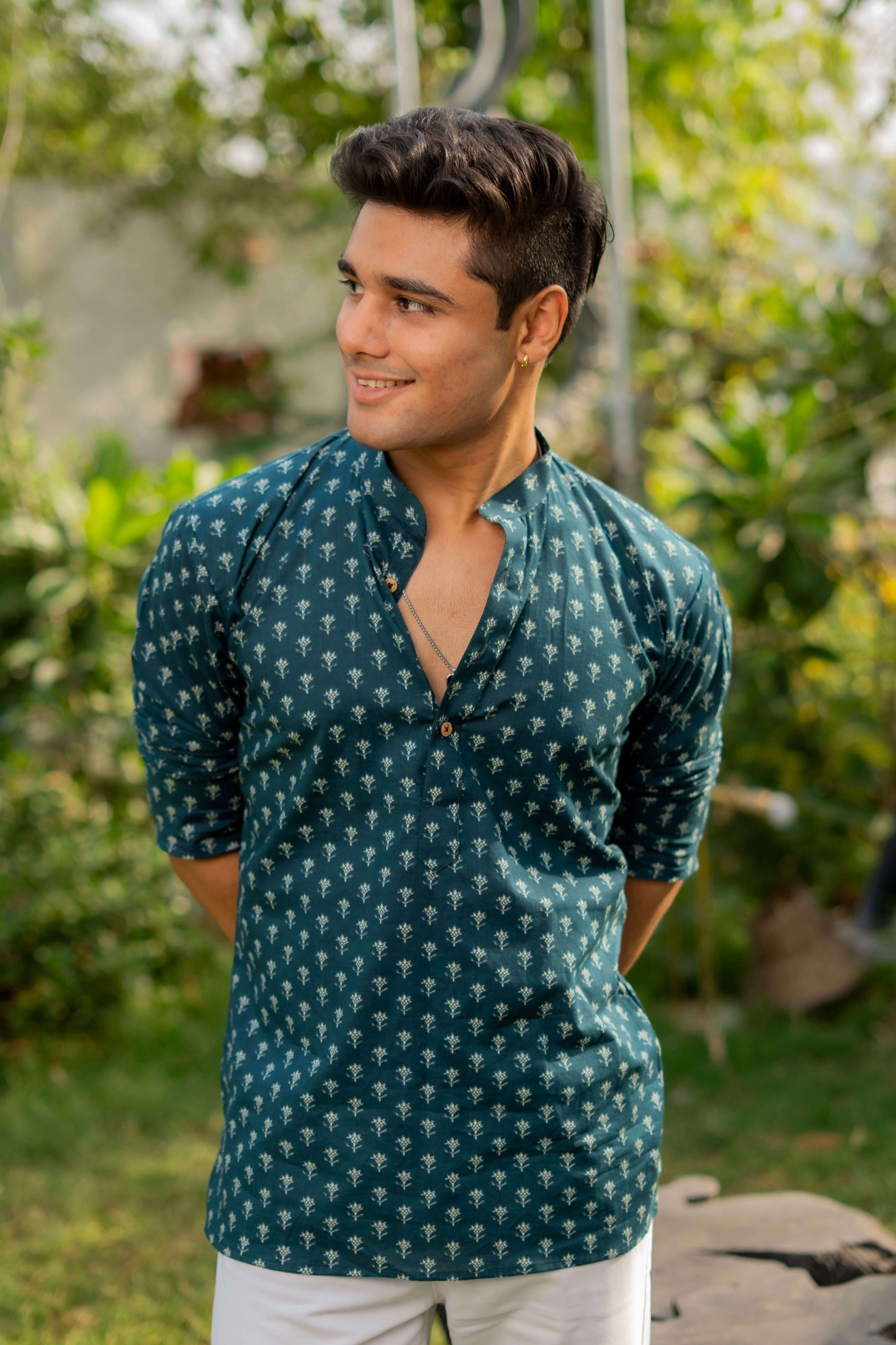 The Bottle Green Short Kurta With White Butti Print