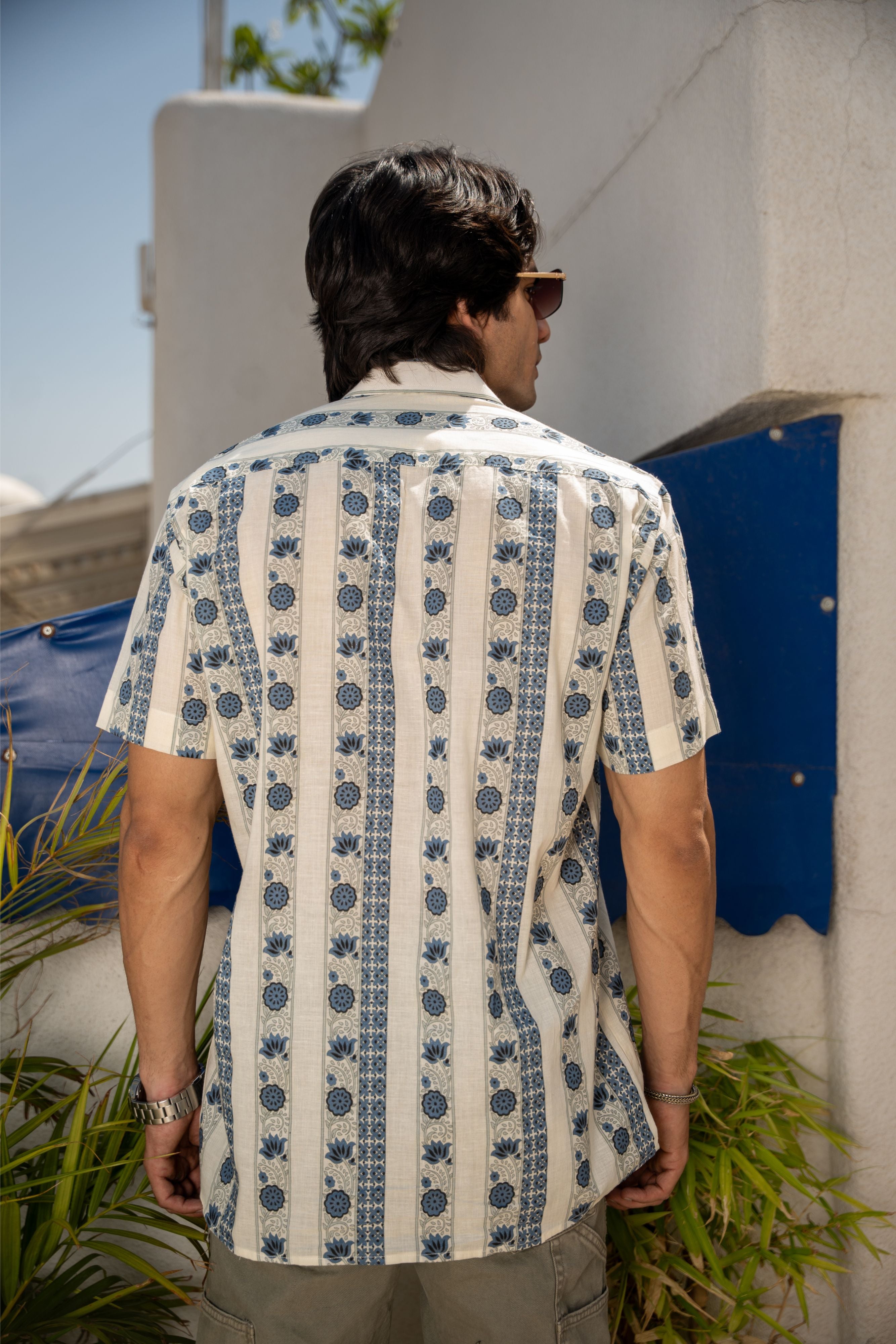 The Off-White Half Sleeves Shirt With Grey And Blue Floral Stripe Print
