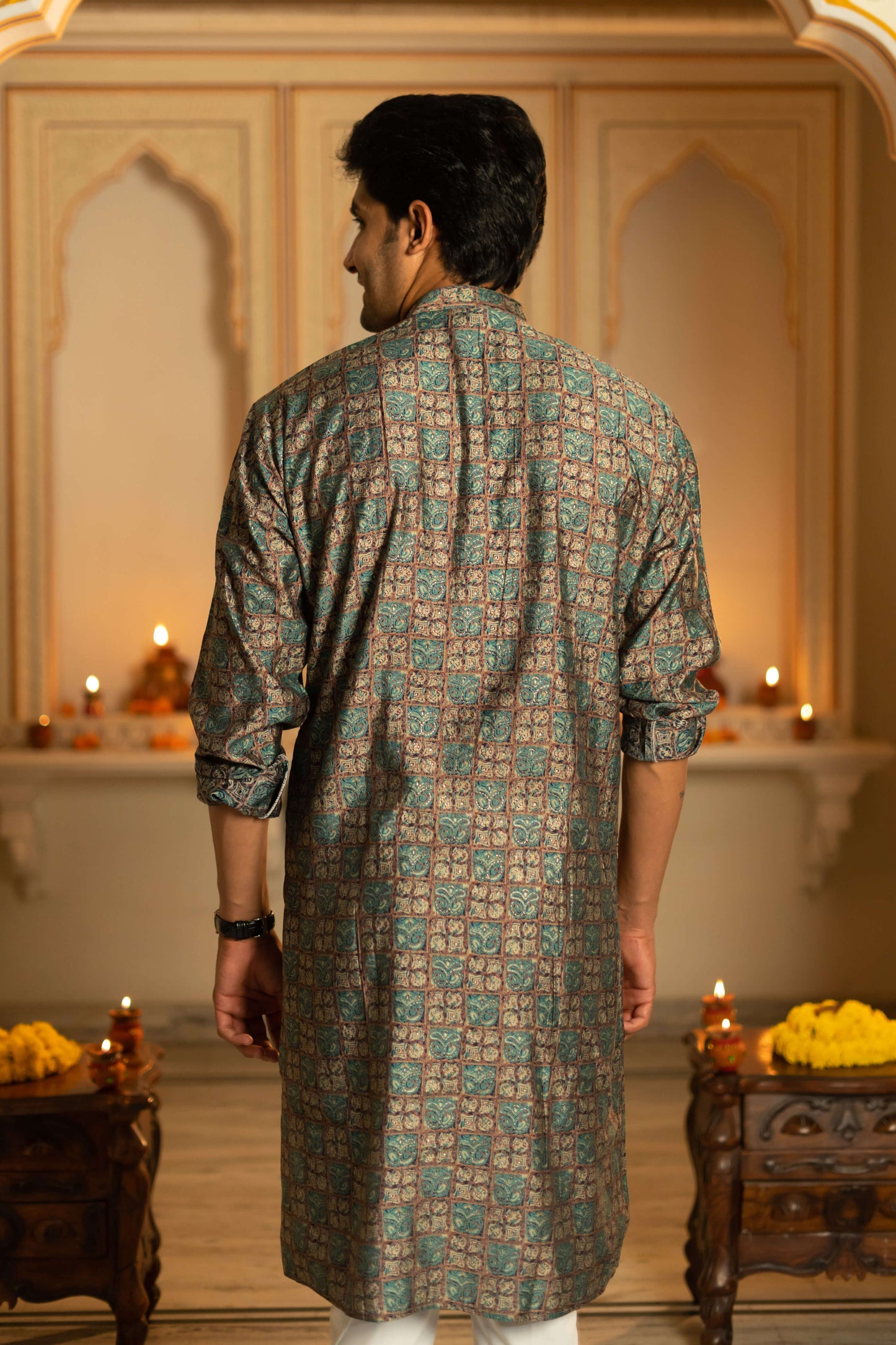 The Muslin Sea Green And Off-White Tribal Print Long Kurta