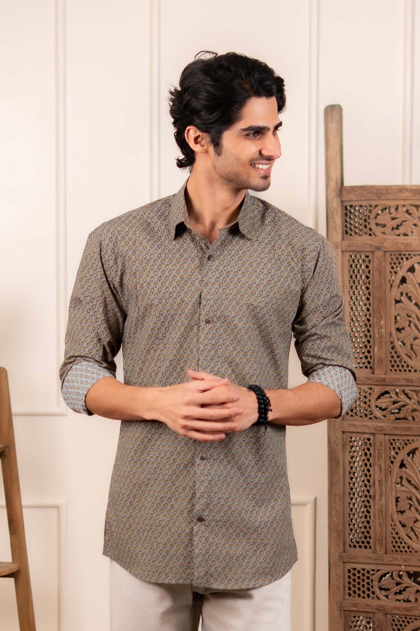 The Fossil Grey Paisley Motif Shirt