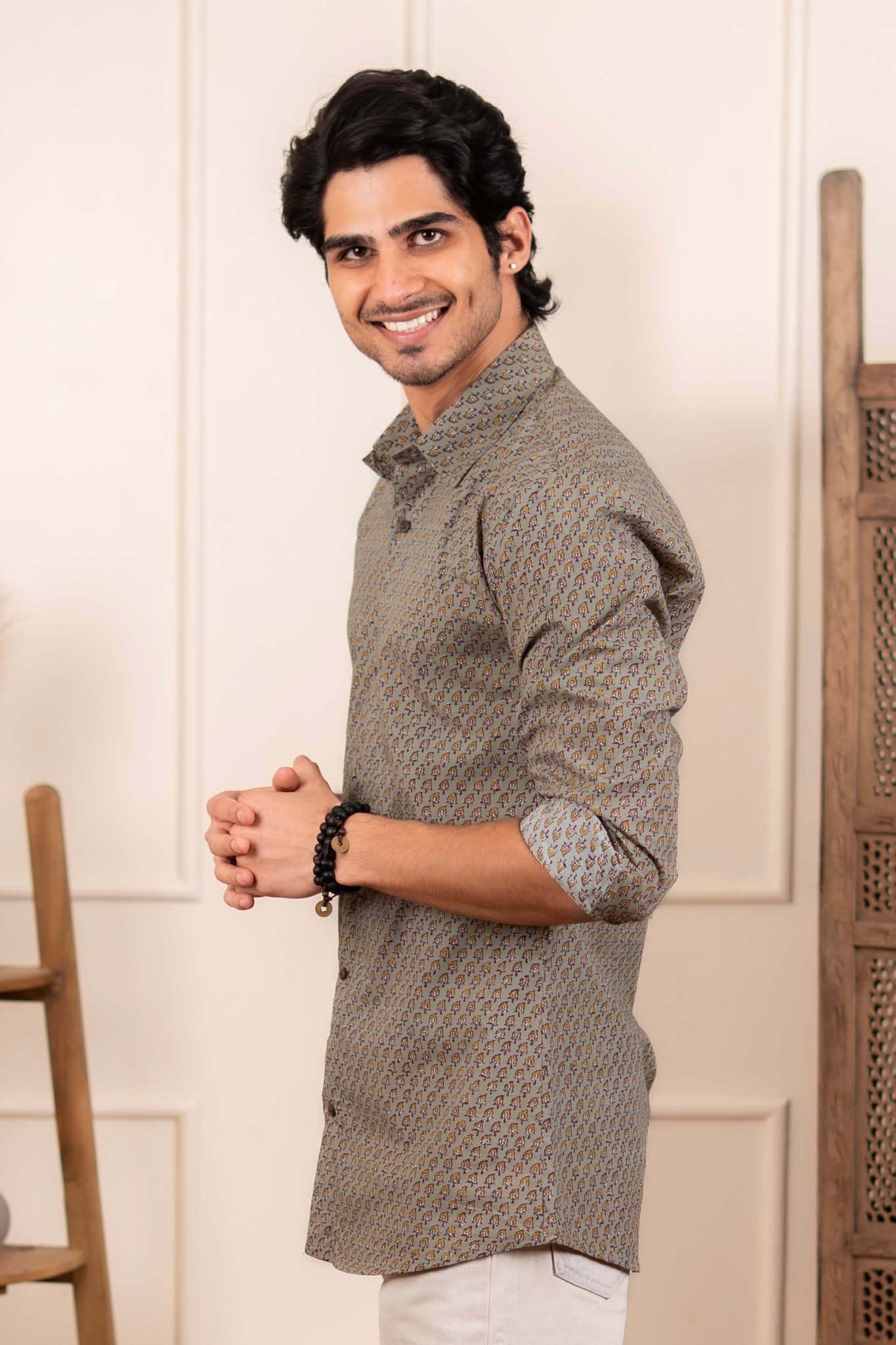 The Fossil Grey Paisley Motif Shirt