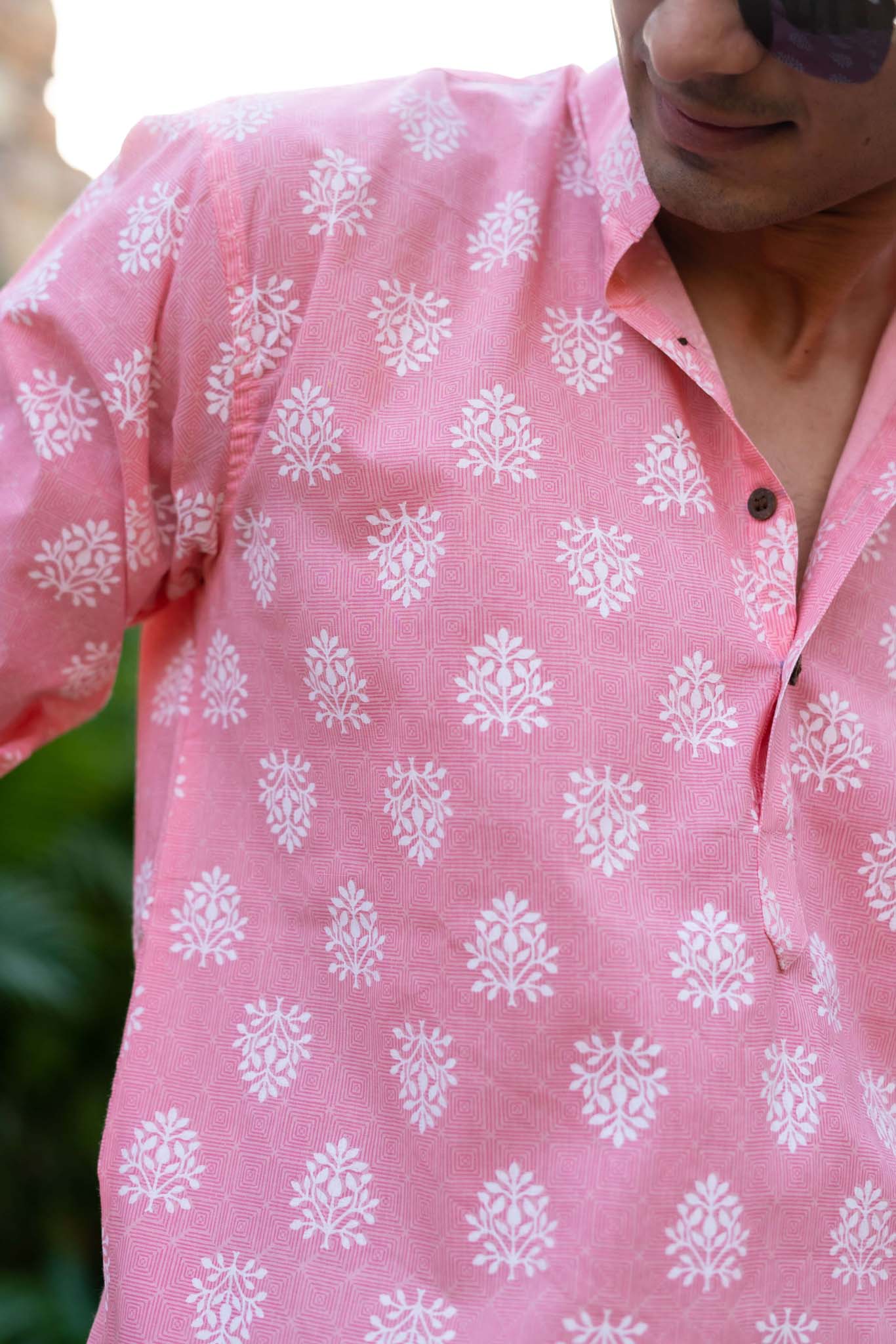 The Pink Short Kurta With Floral Geometric Print
