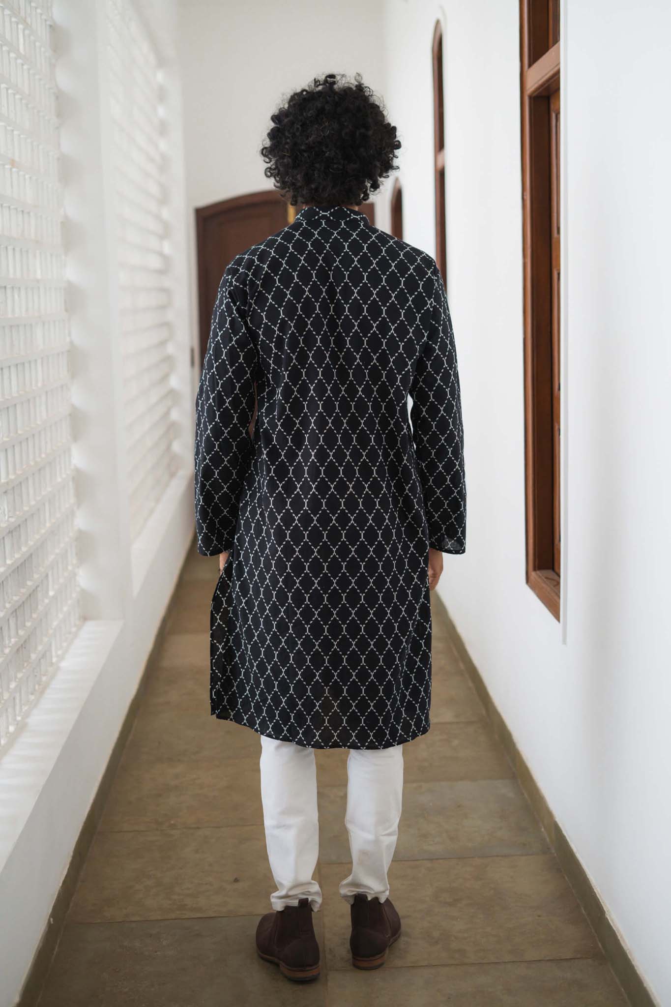 The Black Long Kurta With White Chains Print