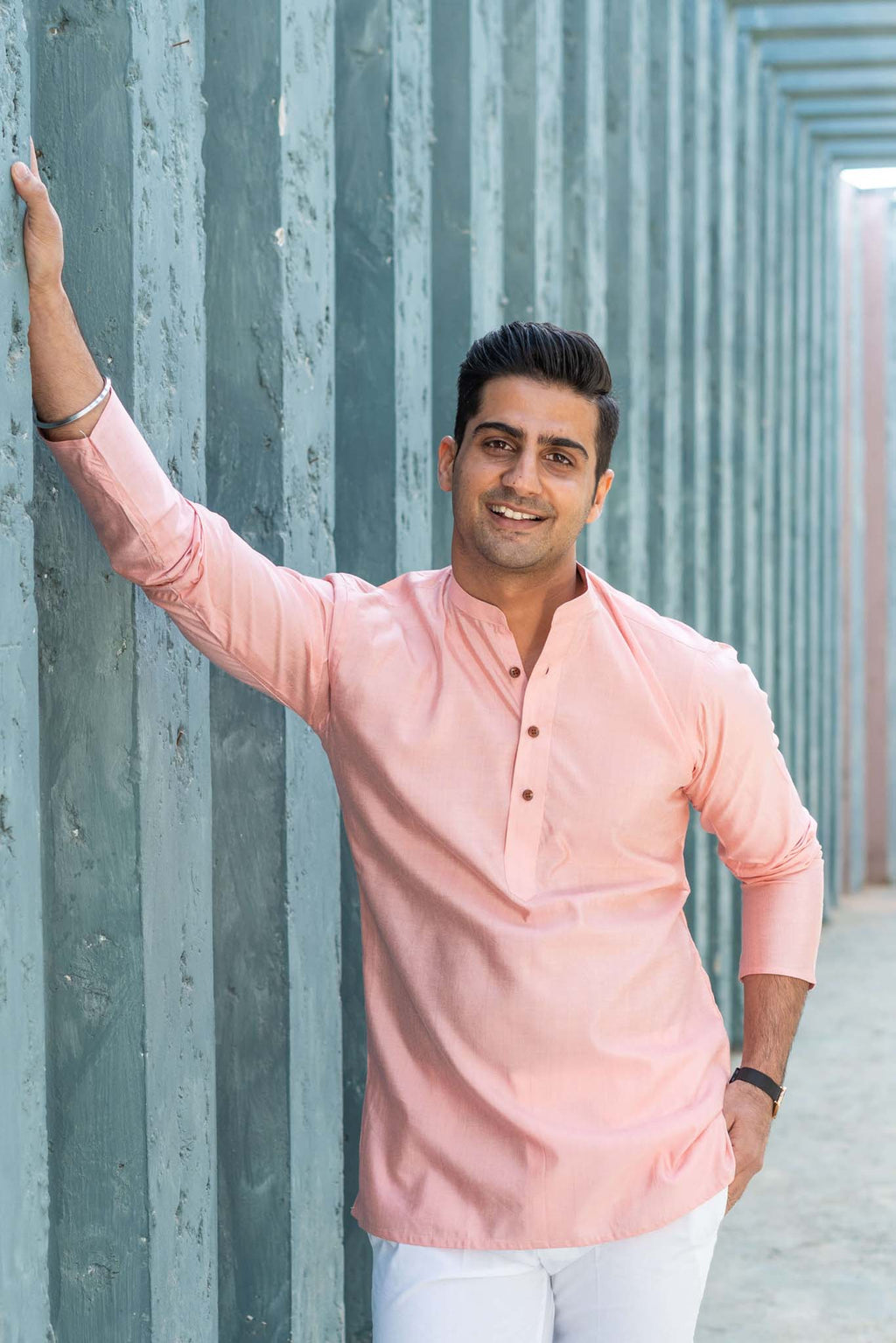 The Solid Short Kurta In A Pastel Pink Colour