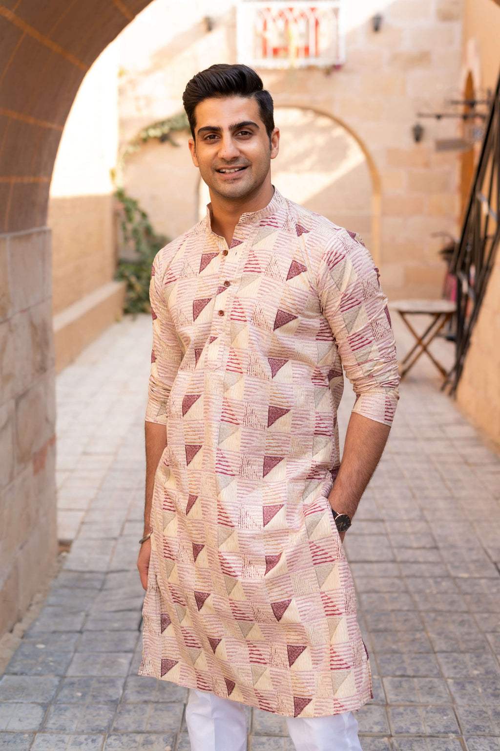 The Tribal Geometric Foil Print Long Kurta In Off-White And Pastel Pink Color