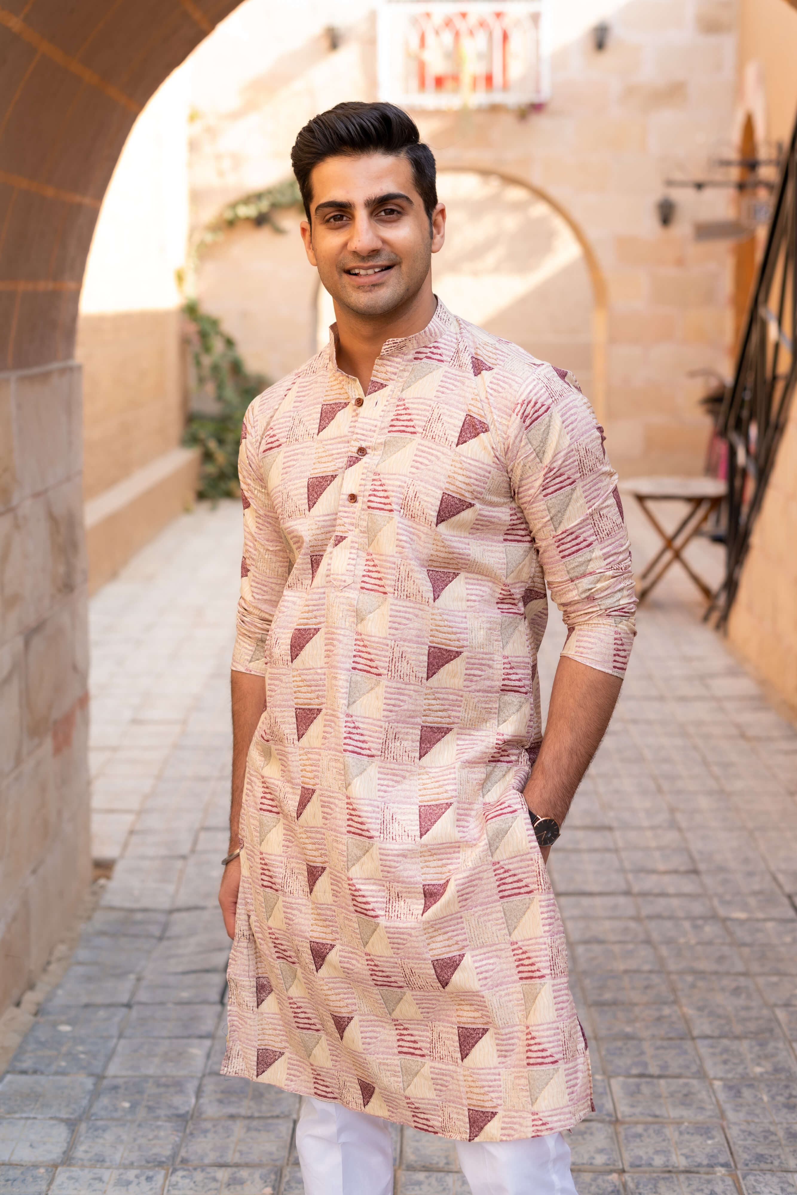 The Tribal Geometric Foil Print Long Kurta In Off-White And Pastel Pink Color