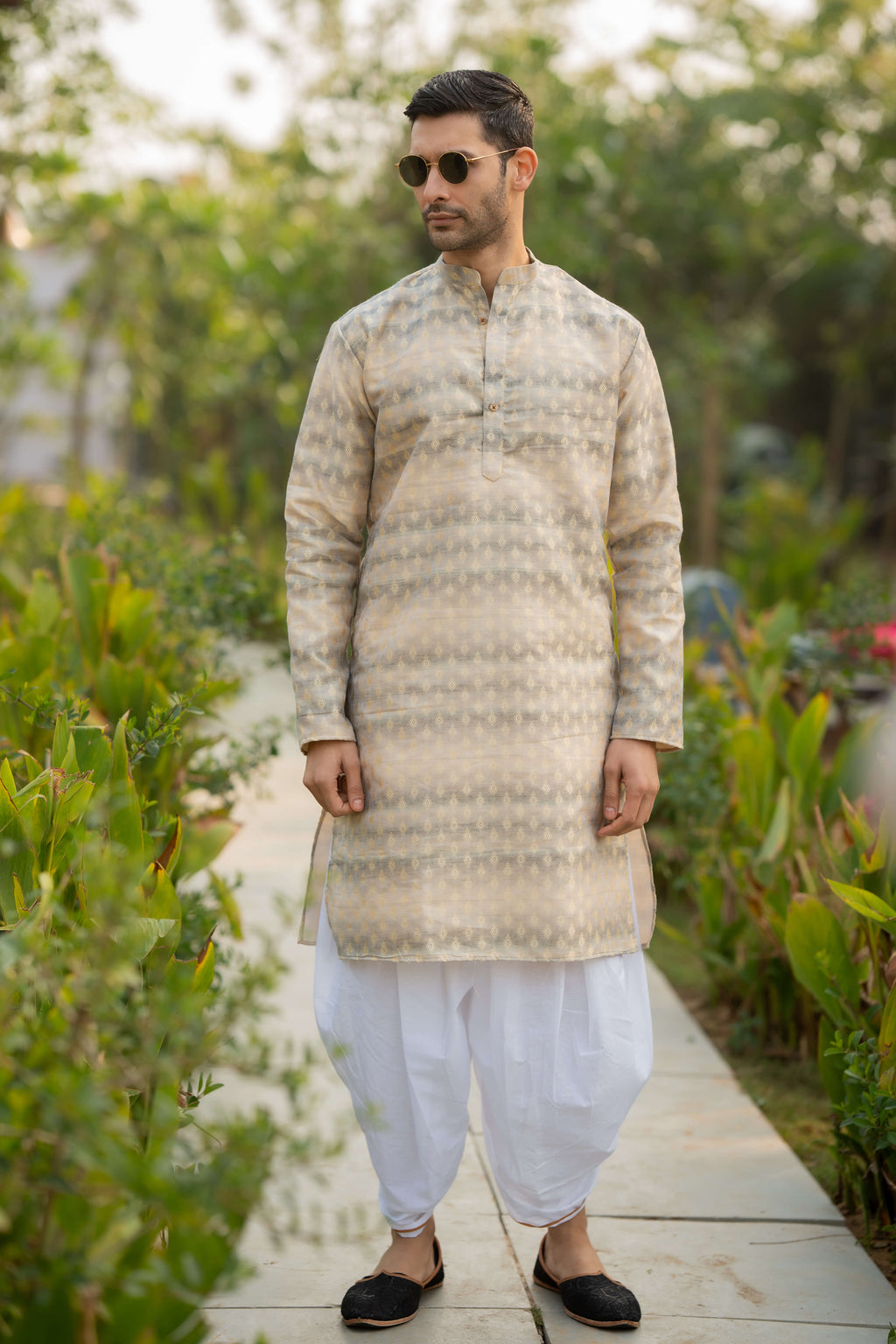 The Chrome and Silver Grey Long Kurta with Self Butti Work