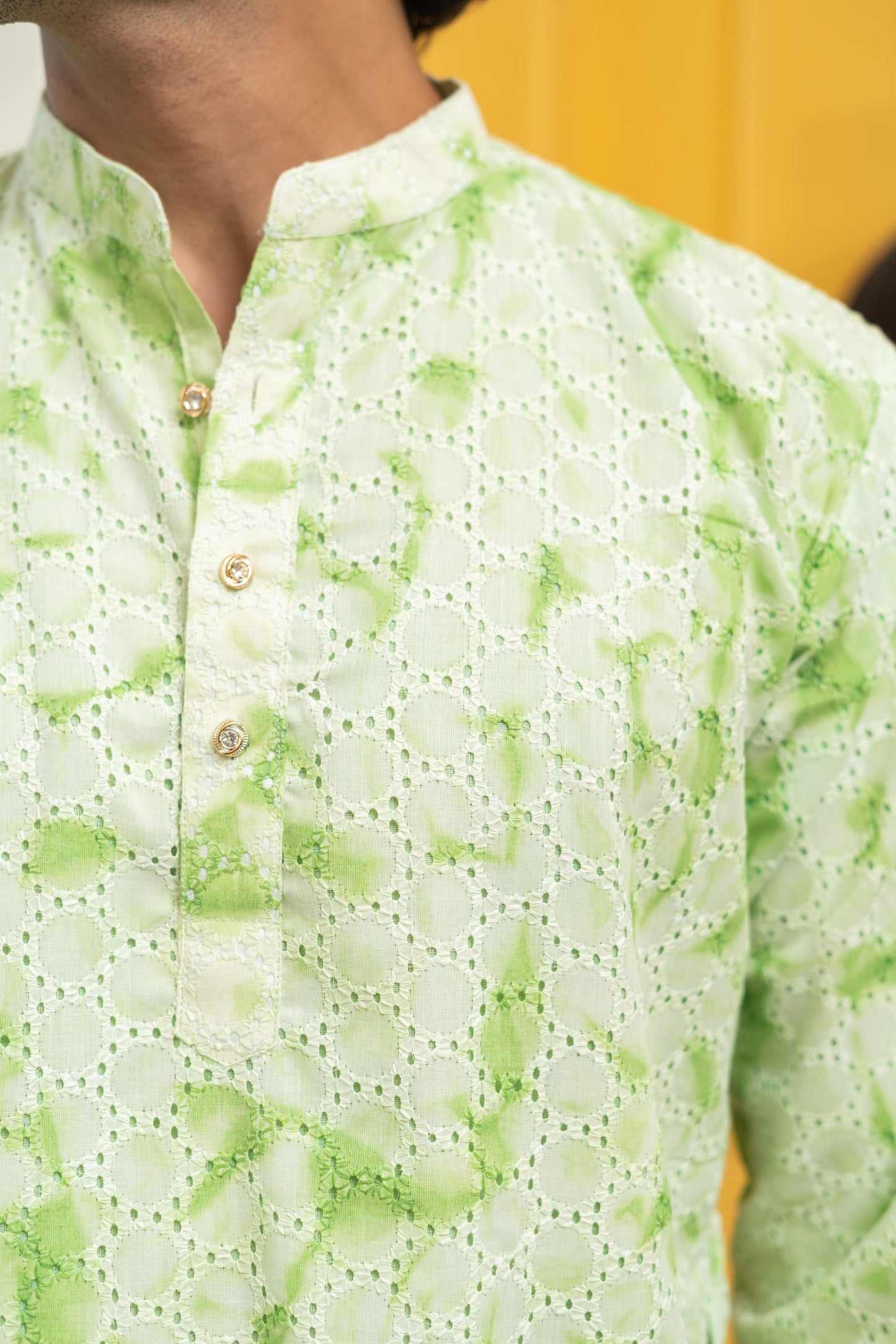 The Chikan Kari Long Kurta With Green Shibori Tie Dye Print