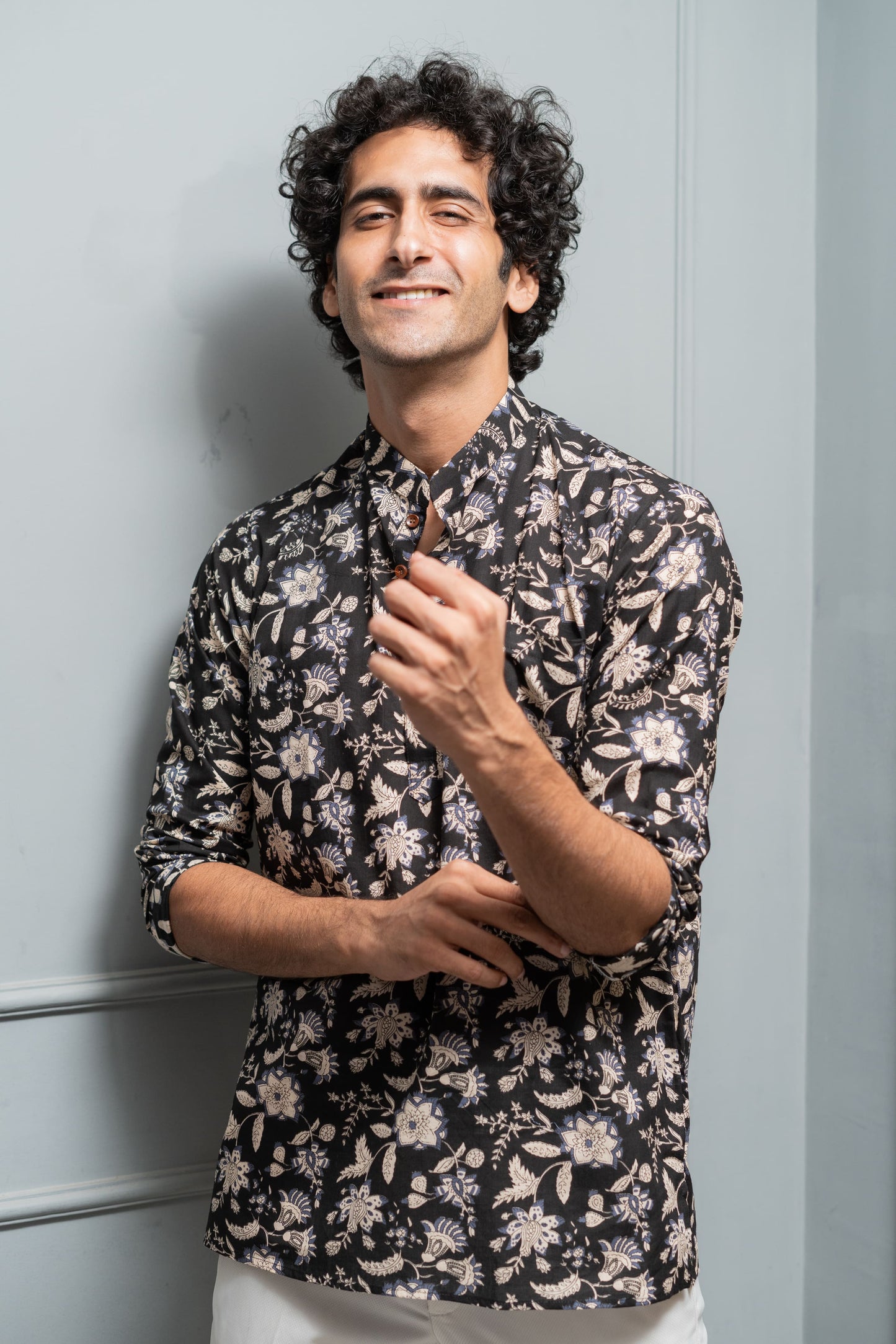 The Black And Off-White Short Kurta With All-Over Floral Print