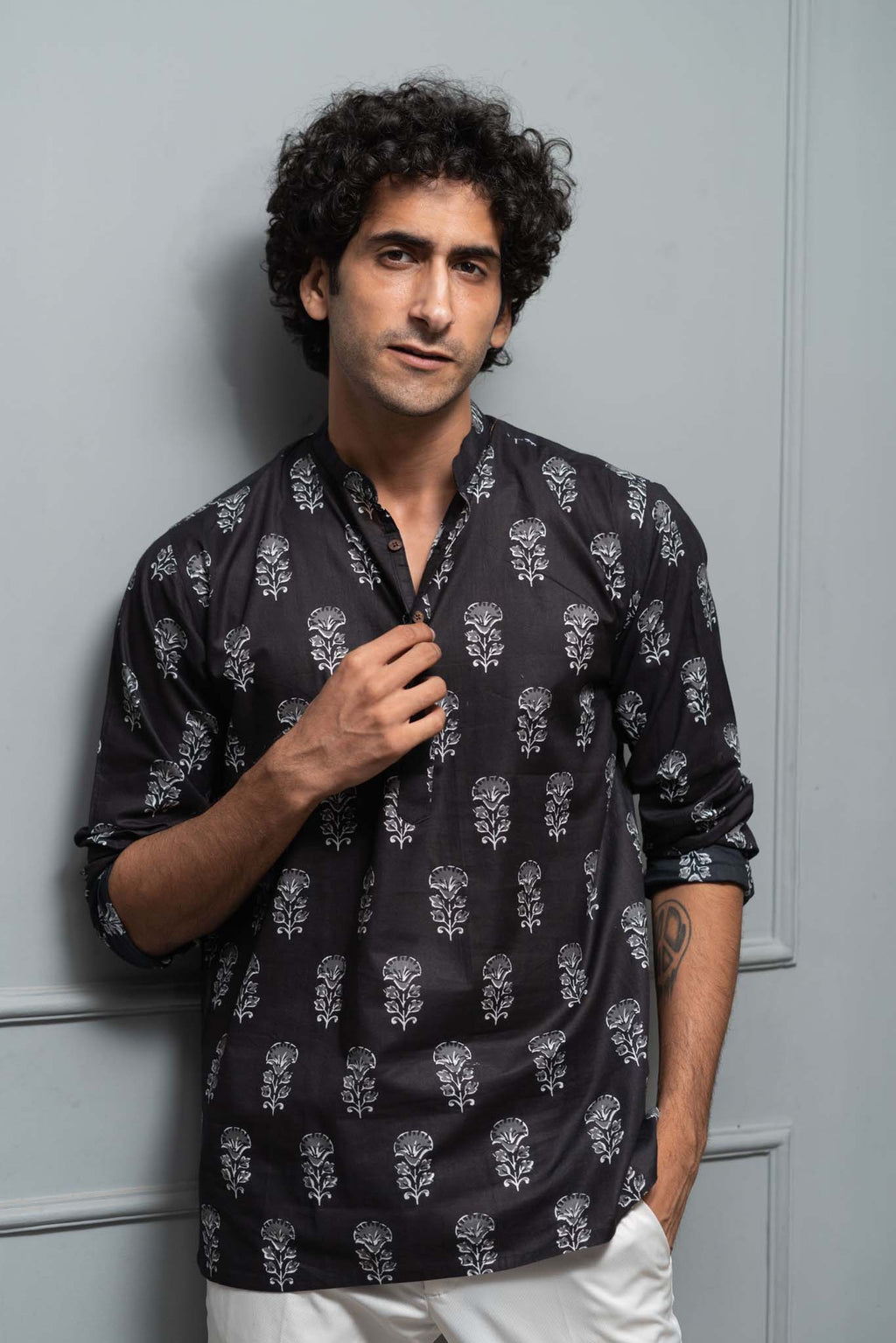 The Black Short Kurta With White Flower Print