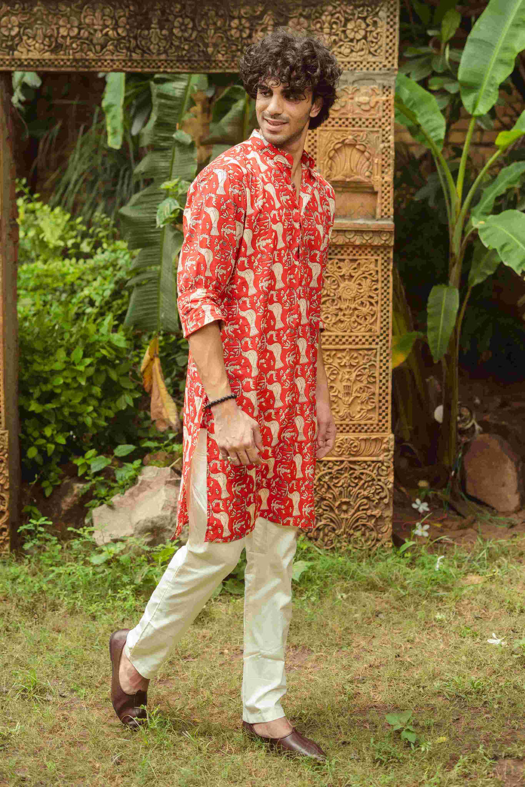 The Red Folk Art Print Long Kurta