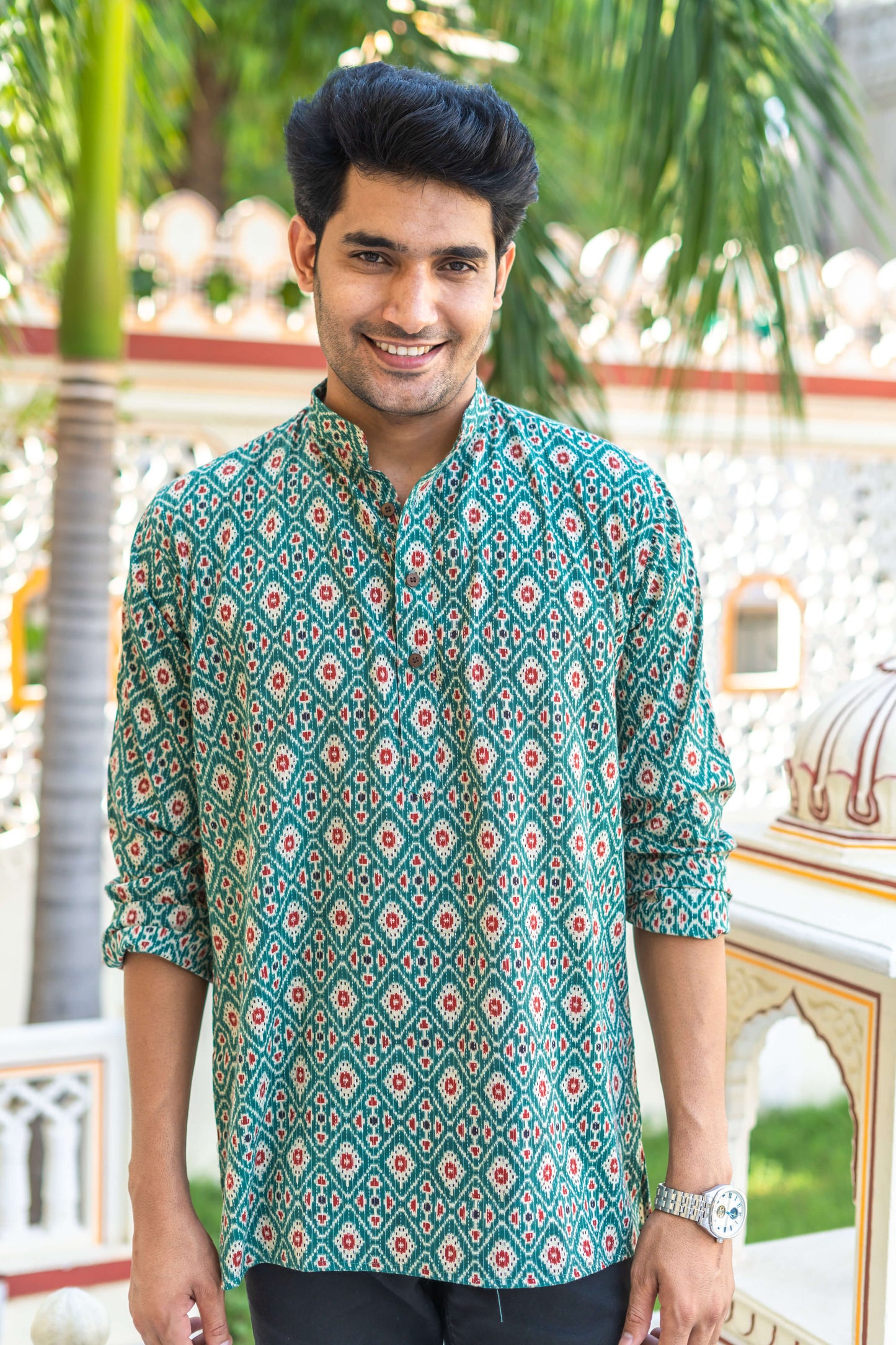 The Traditional Green Kantha Work Geometric Print Short Kurta
