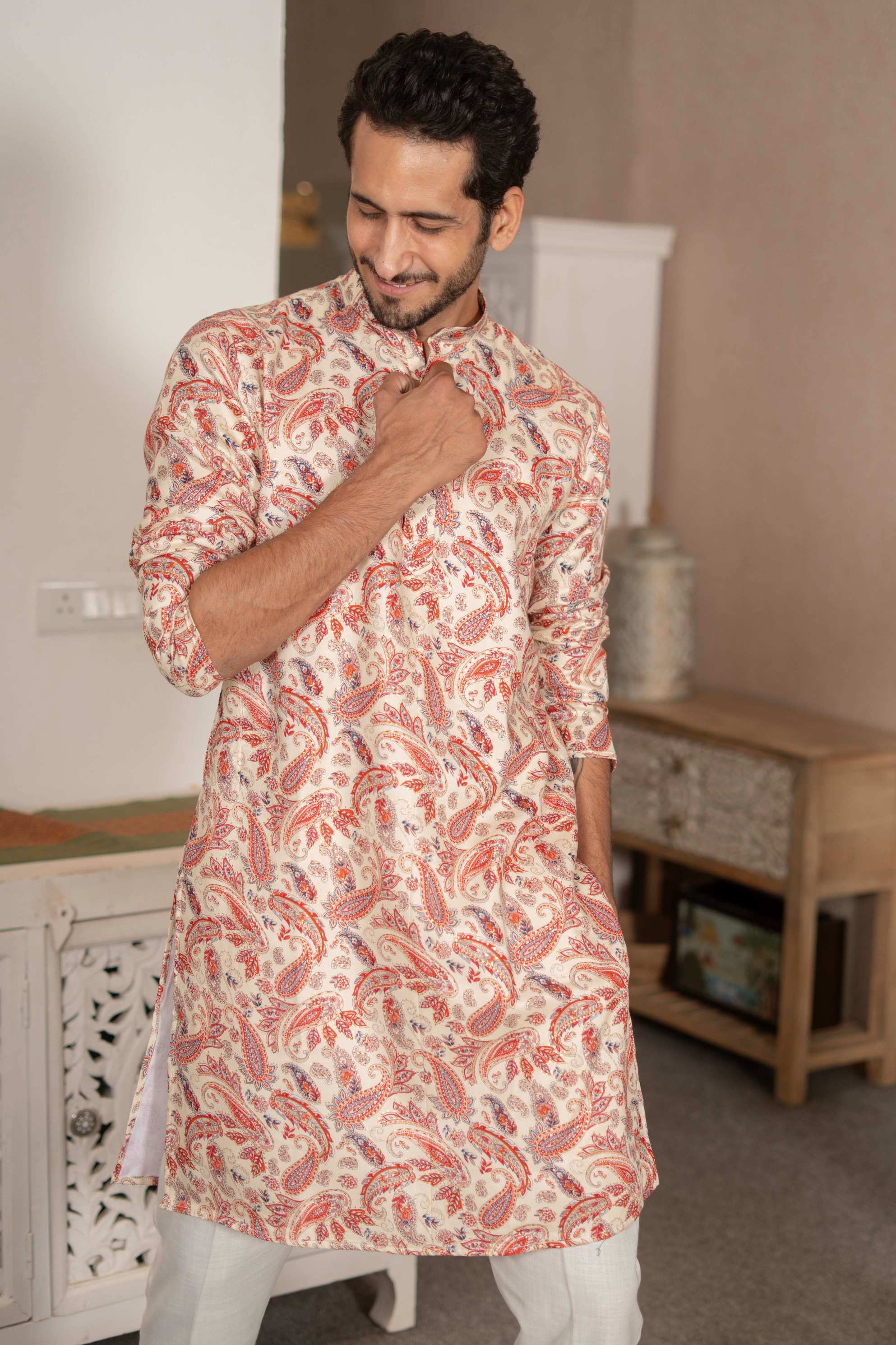 The Off White Long Kurta With Red Paisley Botanical Foil Print