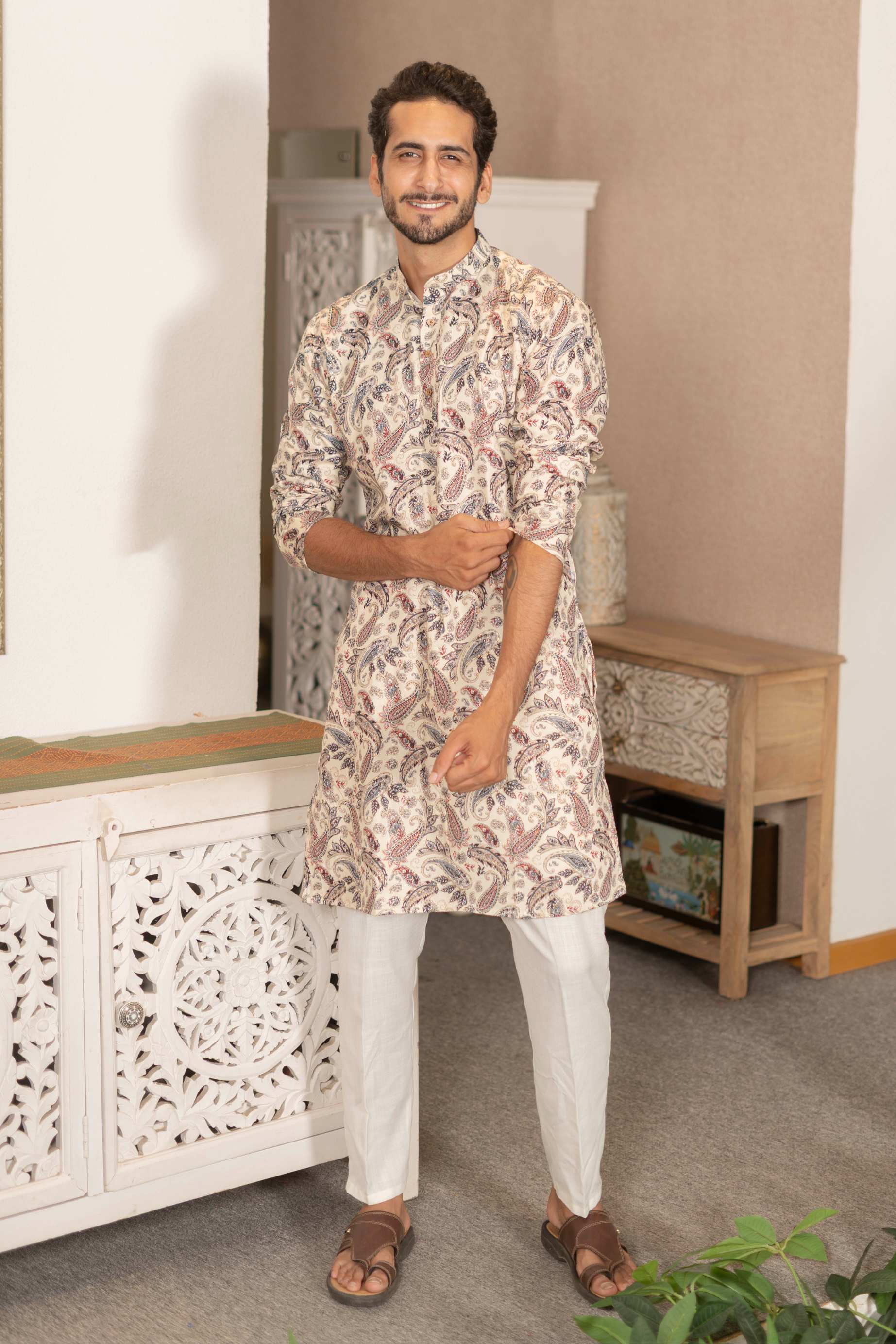 The Off White Long Kurta With Navy and Red Paisley Botanical Foil Print