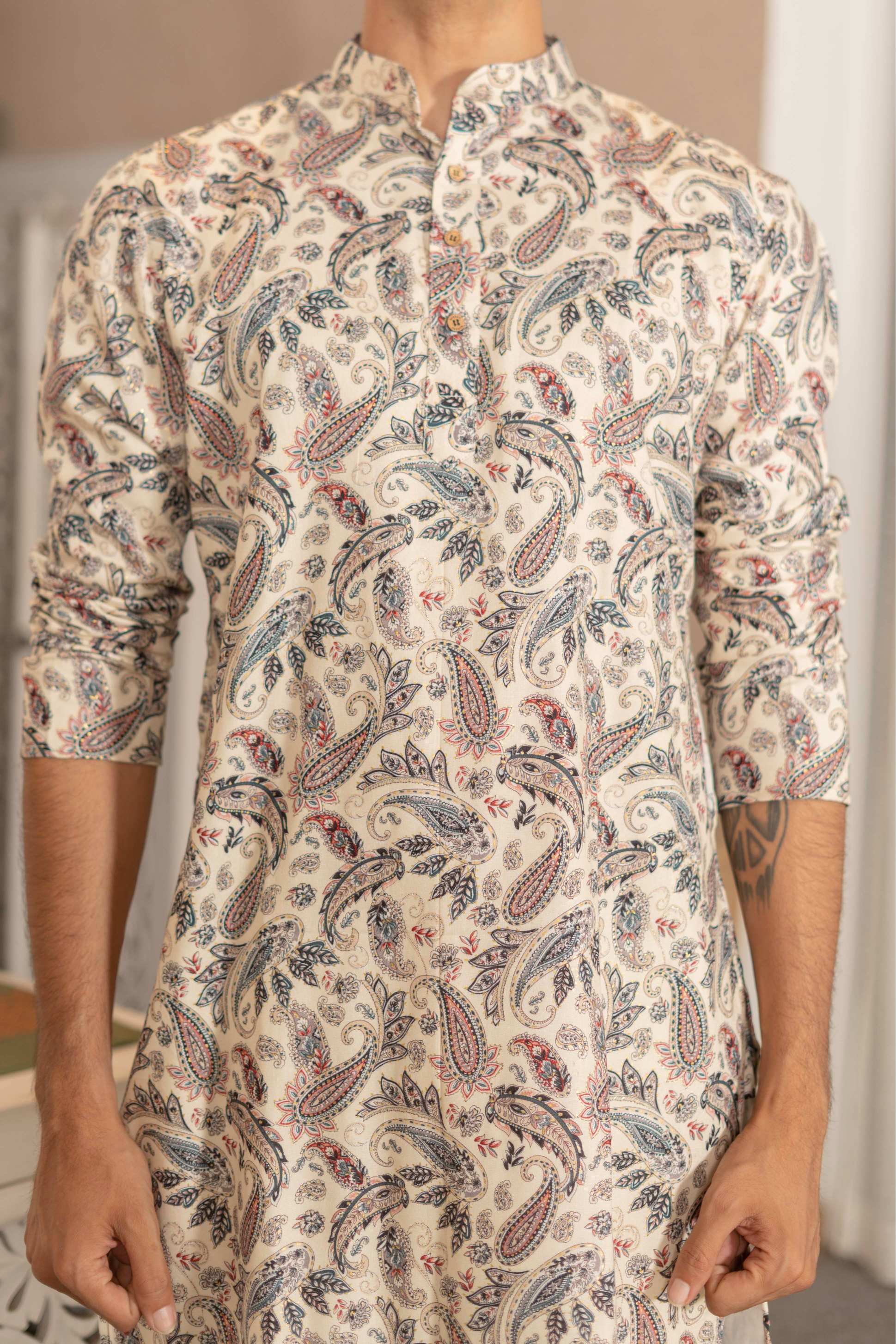 The Off White Long Kurta With Navy and Red Paisley Botanical Foil Print