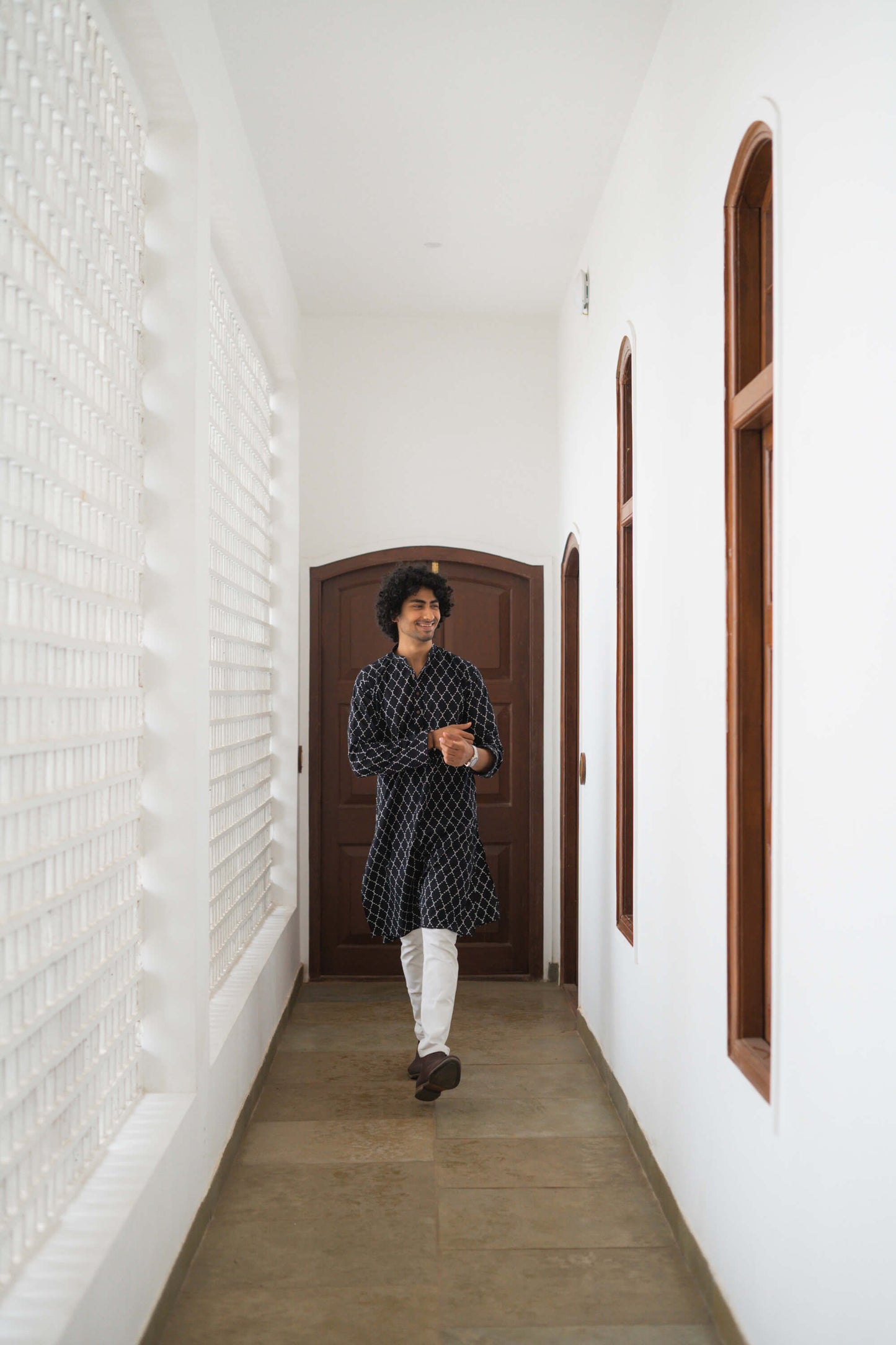 The Black Long Kurta With White Chains Print